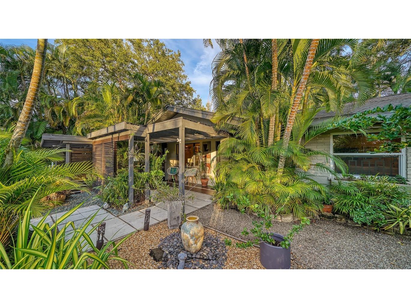 3603 Almeria Avenue Sarasota FL 34239 A4591385 image1