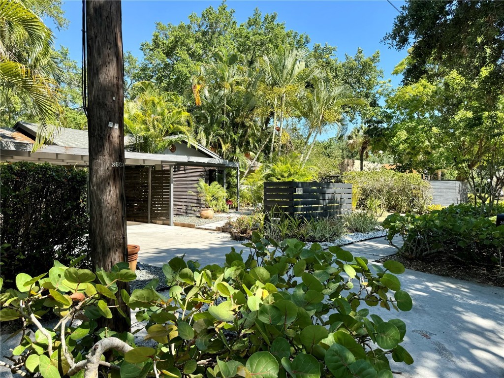 3603 Almeria Avenue Sarasota FL 34239 A4612134 image1