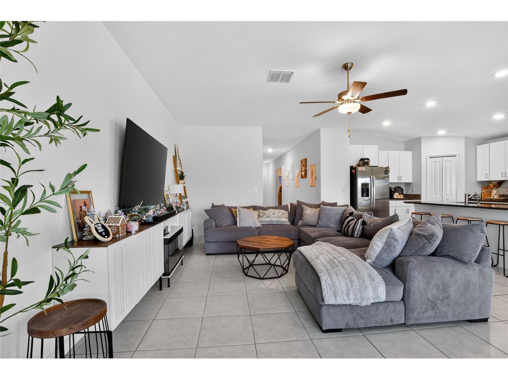 3603 Natural Trace Plant City FL 33565 L4962267 image9