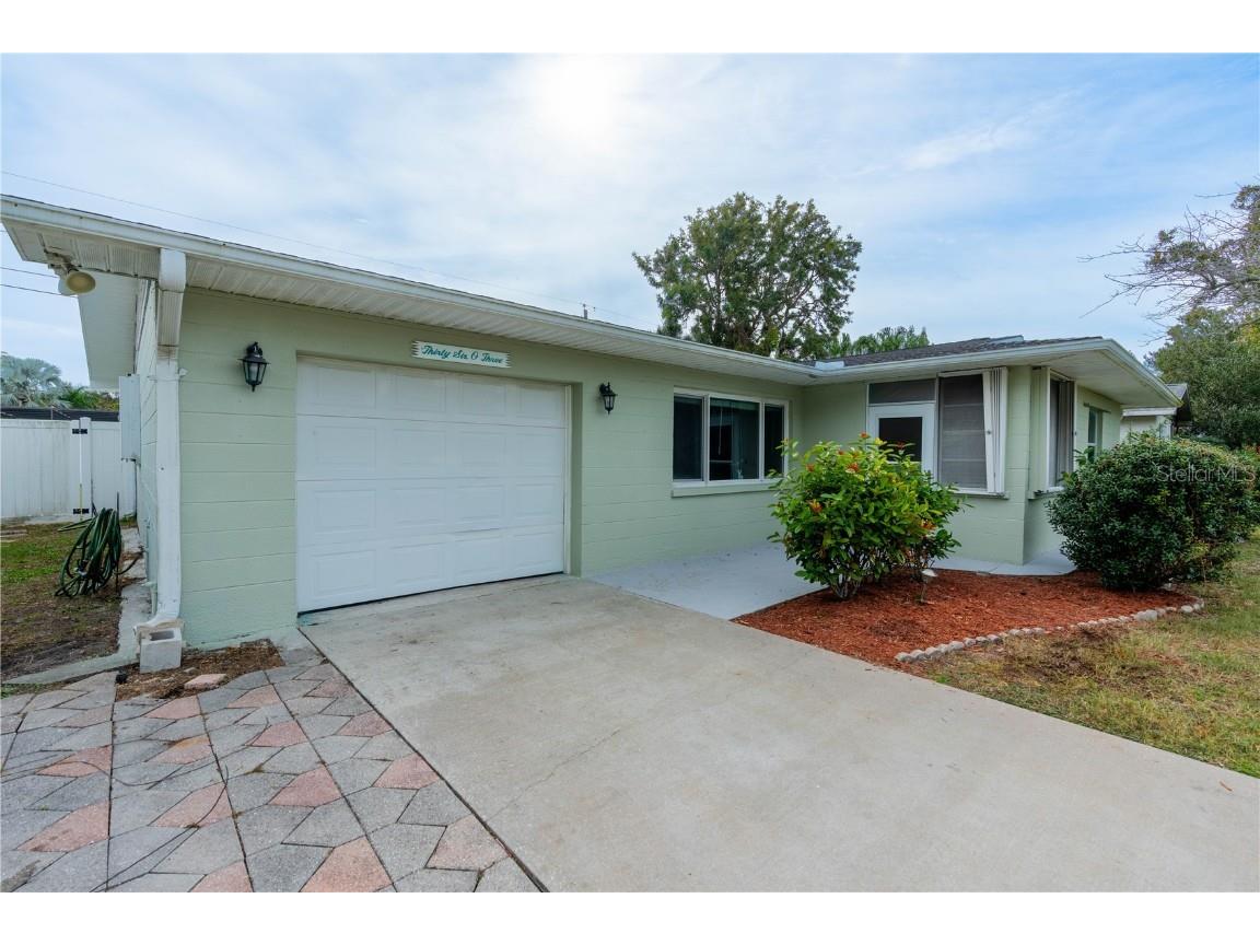 3603 York Drive W Bradenton FL 34205 A4591960 image1