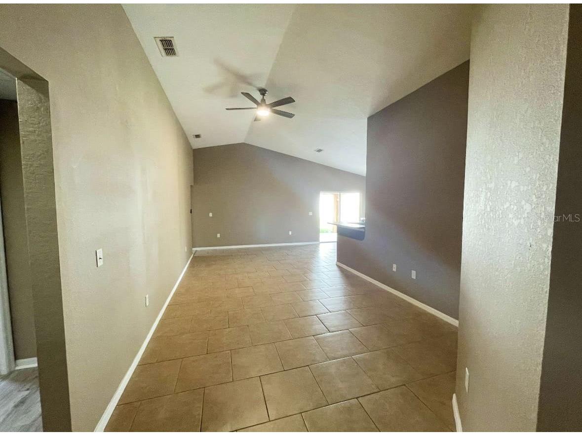 36035 Laguna Hills Circle Zephyrhills FL 33541 TB8501009 image2