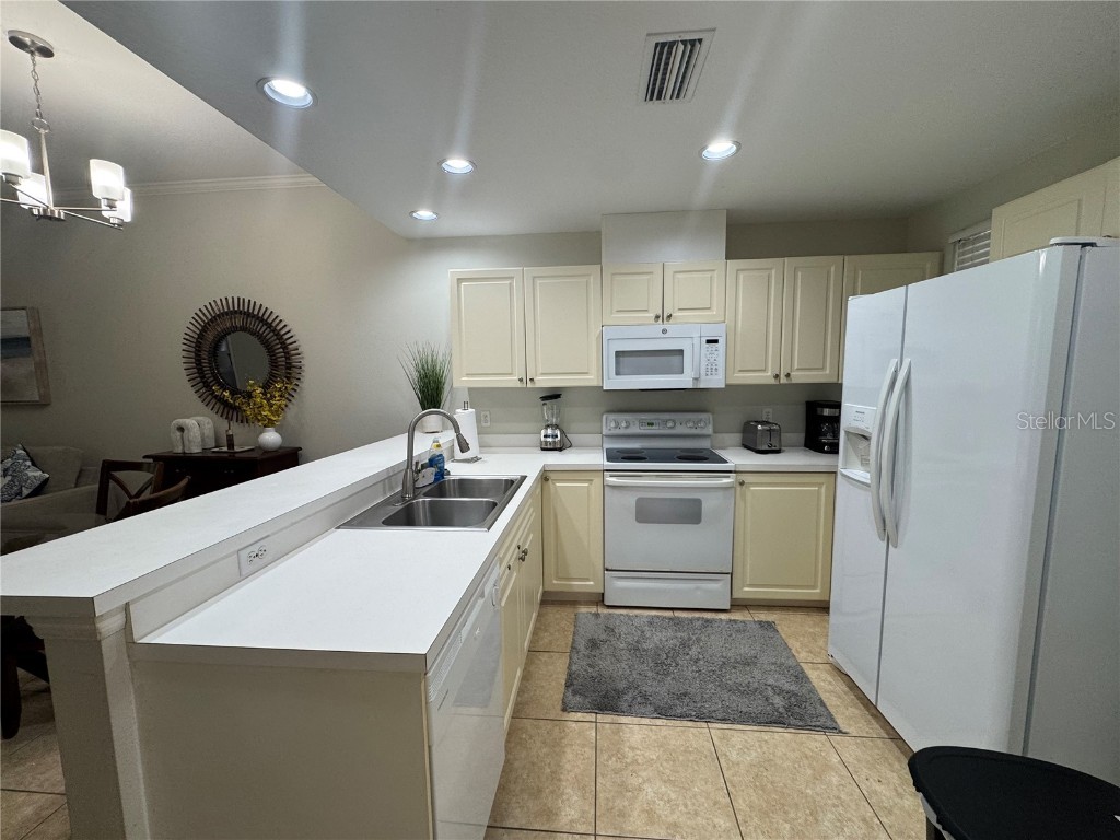 3604 54th Drive W #103 Bradenton FL 34210 A4673951 image3