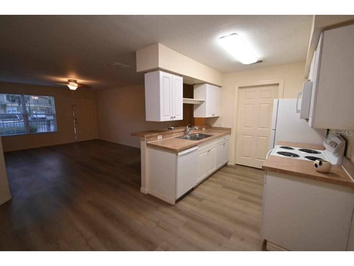 36047 Deer Creek Drive #102 Zephyrhills FL 33541 TB8450895 image8