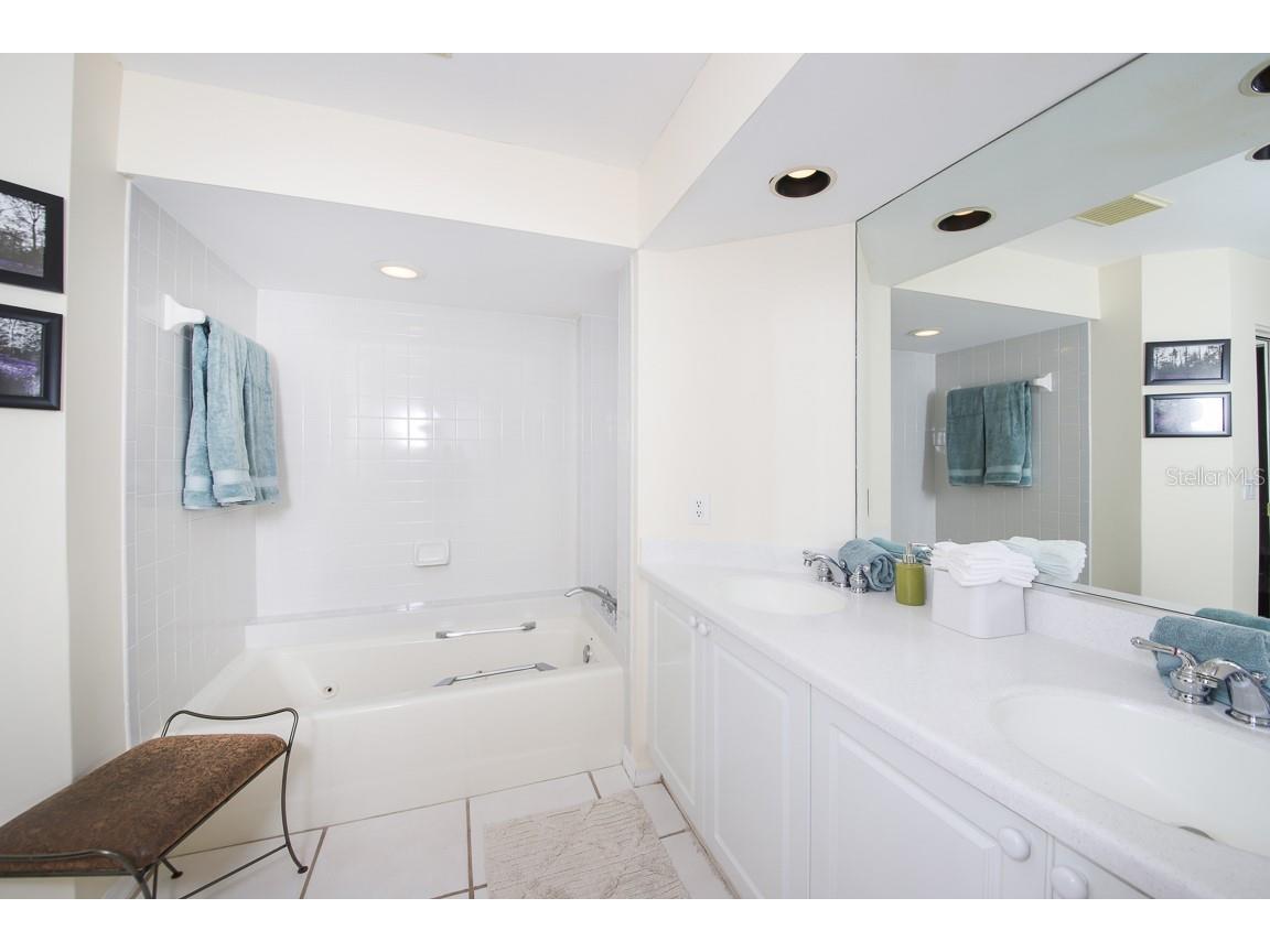 3605 54th Drive W #202 Bradenton FL 34210 A4694171 image19