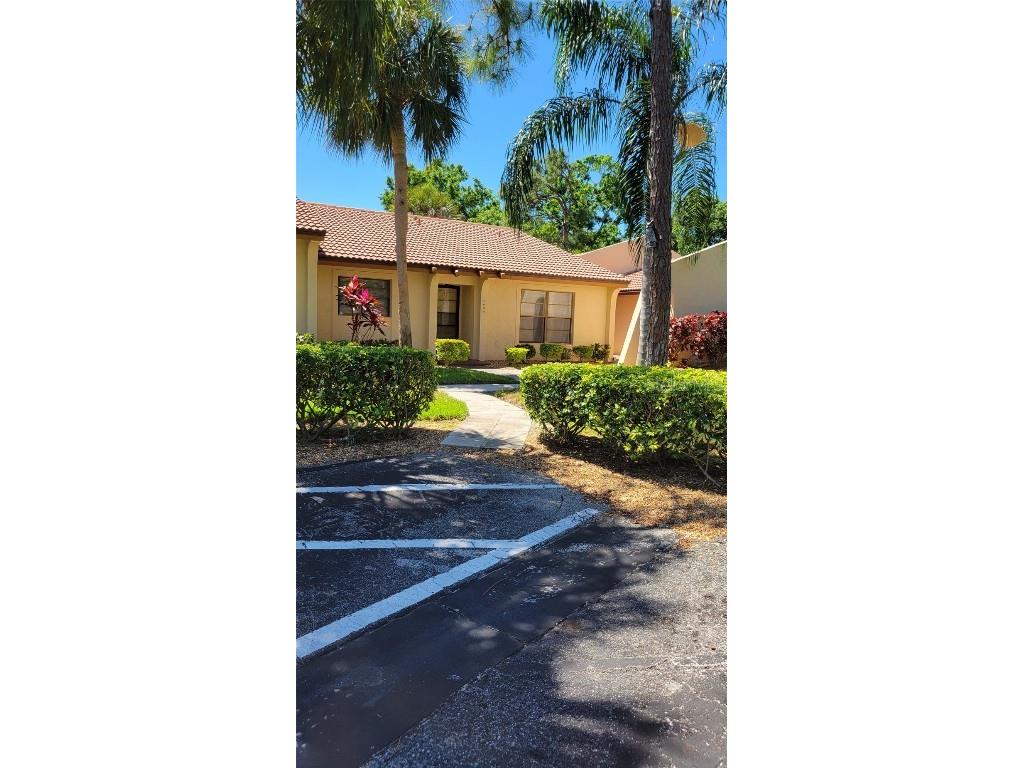 3605 Longmeadow #46 Sarasota FL 34235 A4606832 image1
