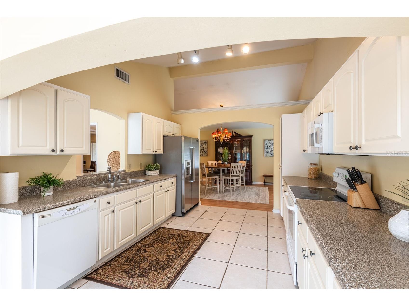 3605 Schefflera Road Tampa FL 33618 TB8512164 image17