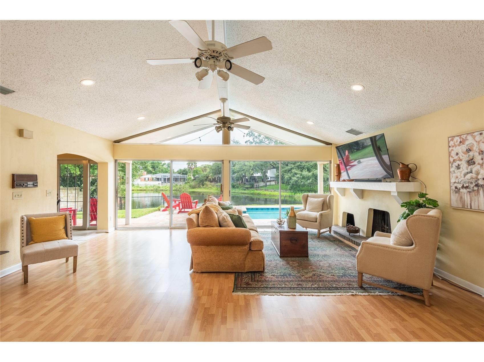 3605 Schefflera Road Tampa FL 33618 TB8512164 image5