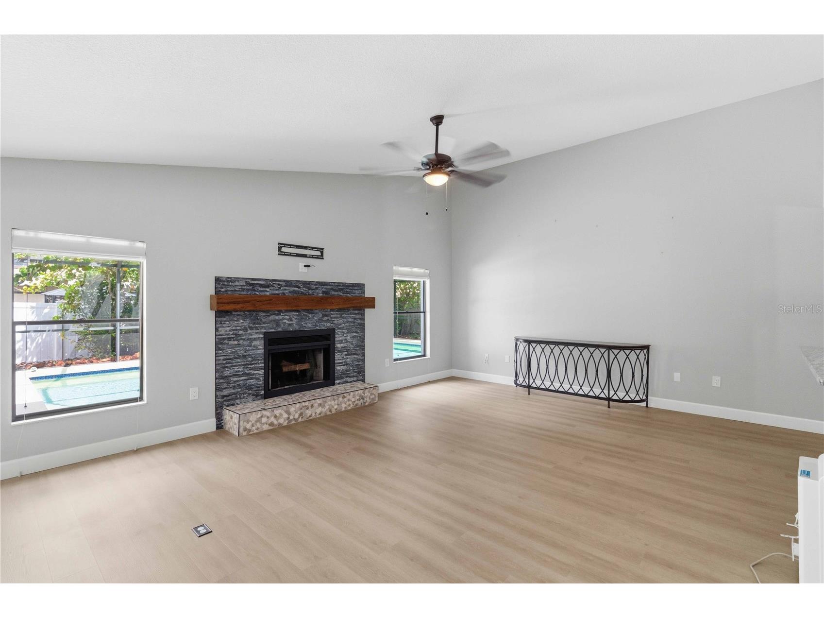 3605 Shady Brook Lane Sarasota FL 34243 A4687854 image10