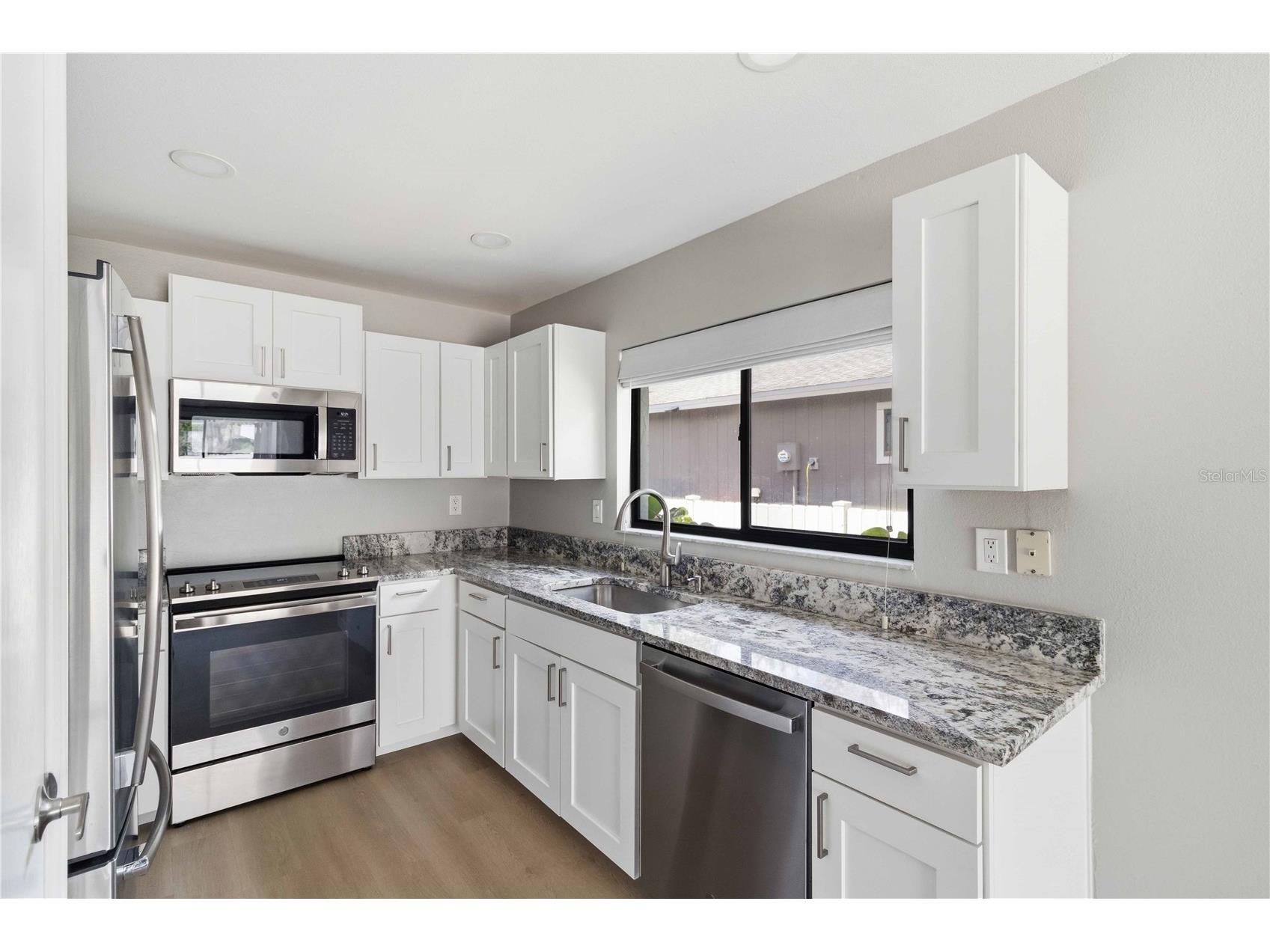 3605 Shady Brook Lane Sarasota FL 34243 A4687854 image14