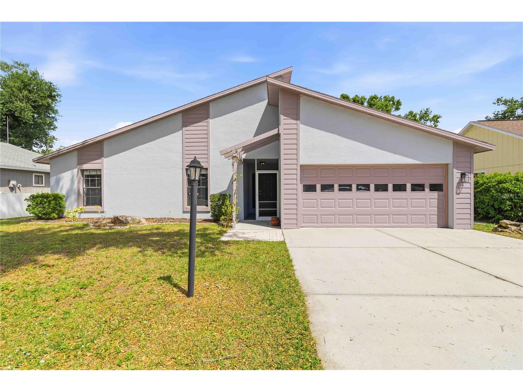 3605 Shady Brook Lane Sarasota FL 34243 A4687854 image2