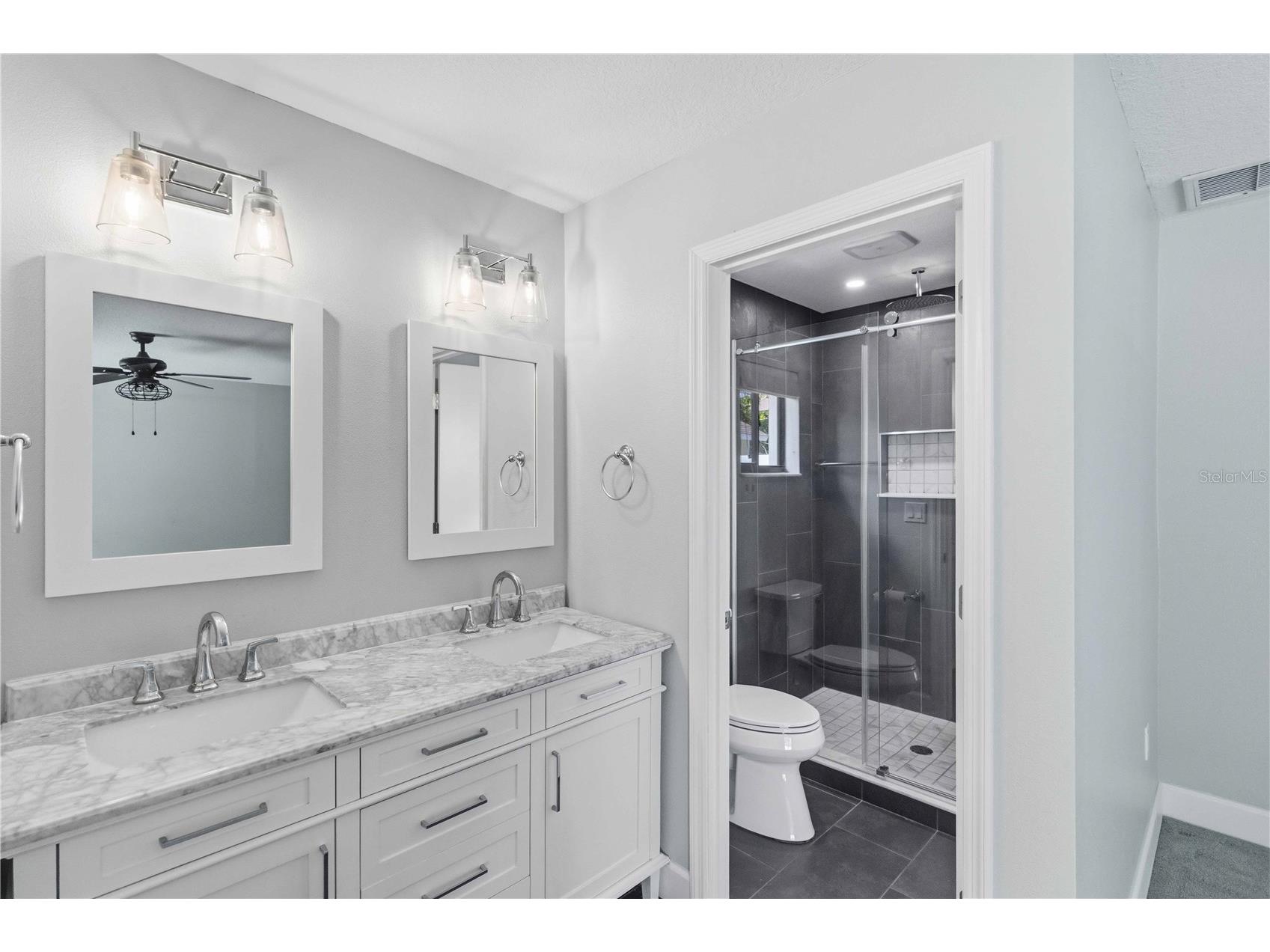 3605 Shady Brook Lane Sarasota FL 34243 A4687854 image24