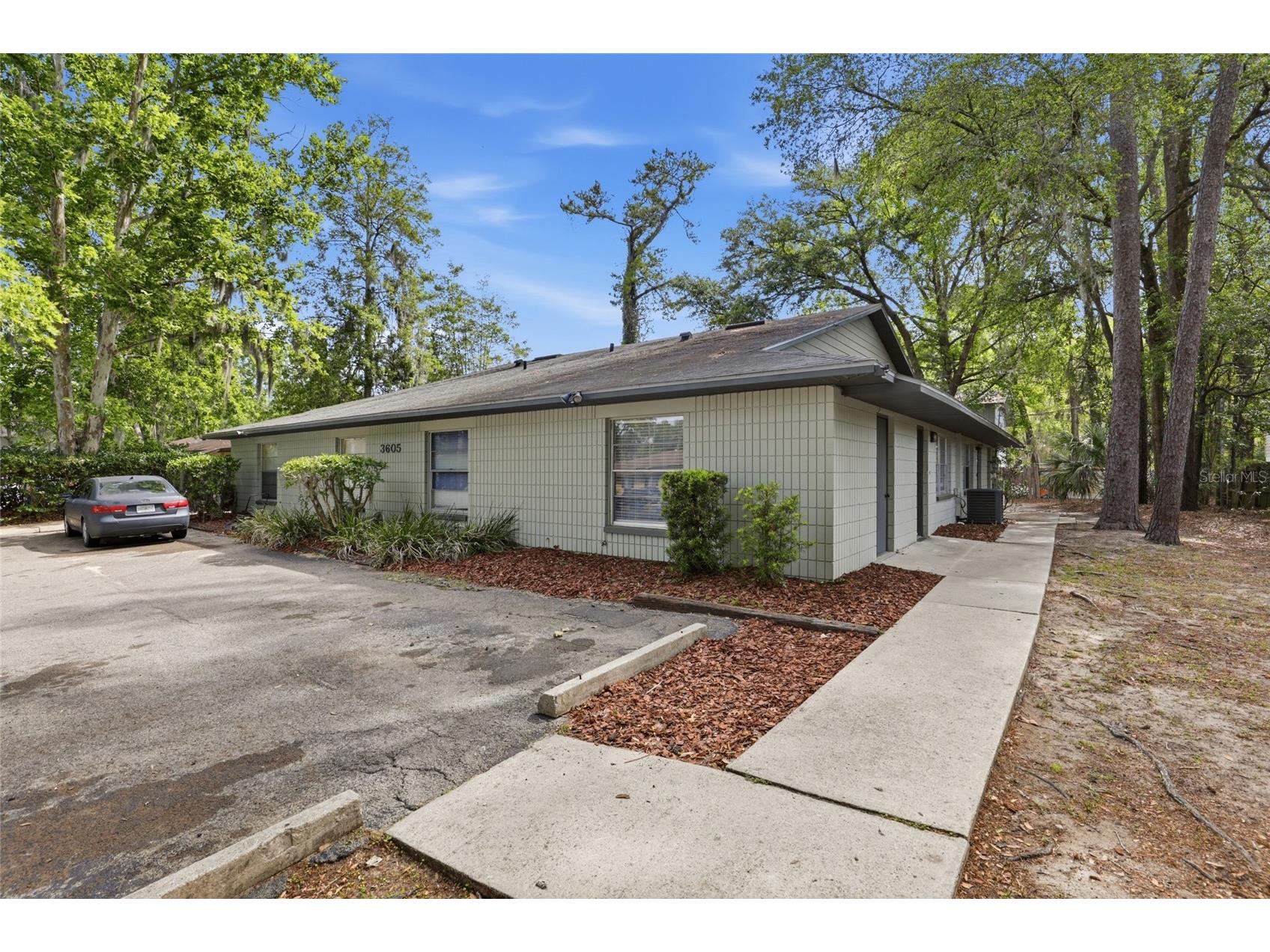 3605 SW 29th Terrace Gainesville FL 32608 GC540228 image3