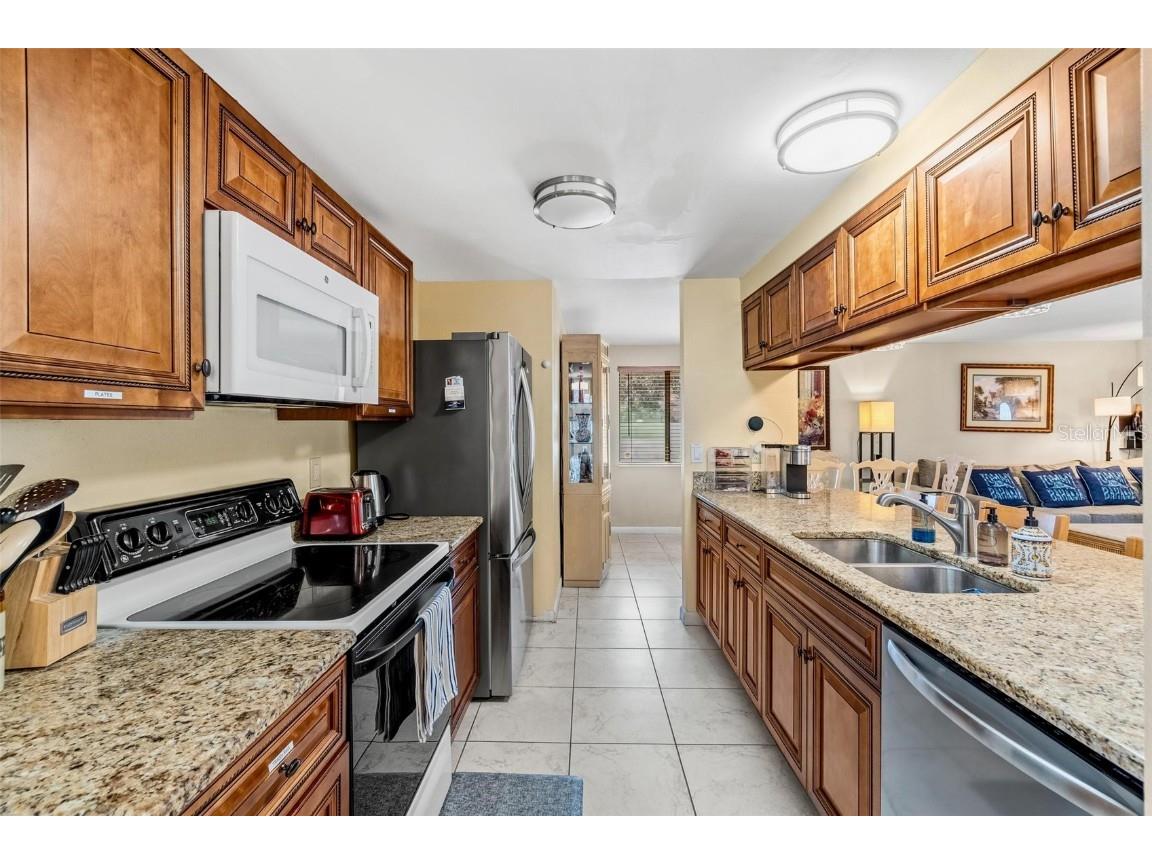 3606 64th Street W Bradenton FL 34209 C7515871 image4