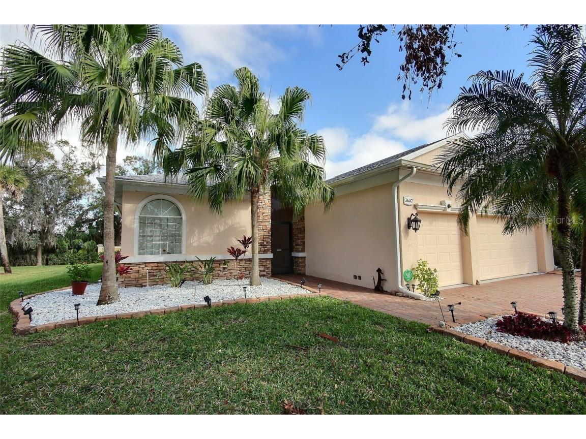 3607 65th Ave E Sarasota FL 34243 A4559633 image1