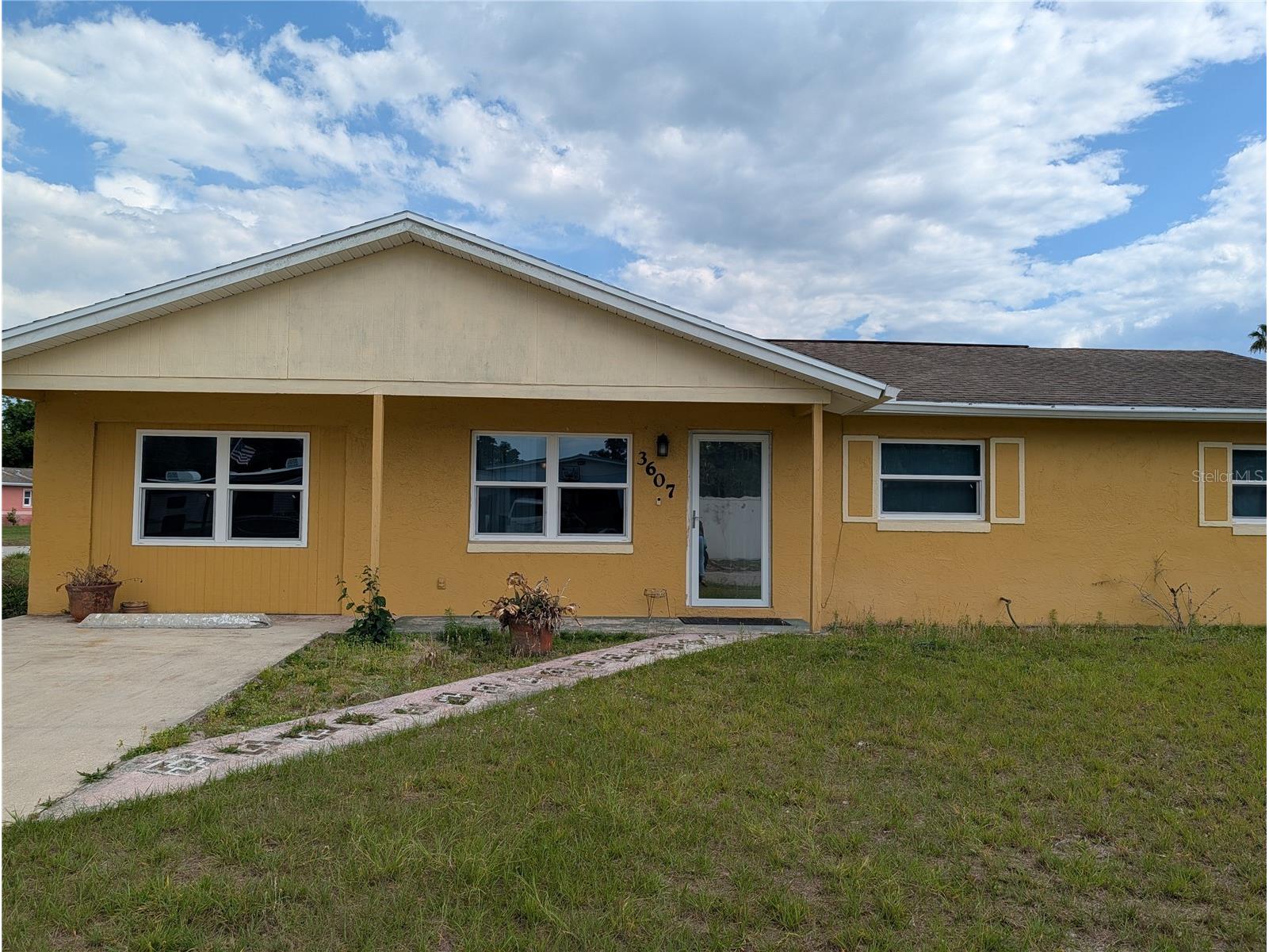 3607 Briarcliff Way Mims FL 32754 O6402467 image1