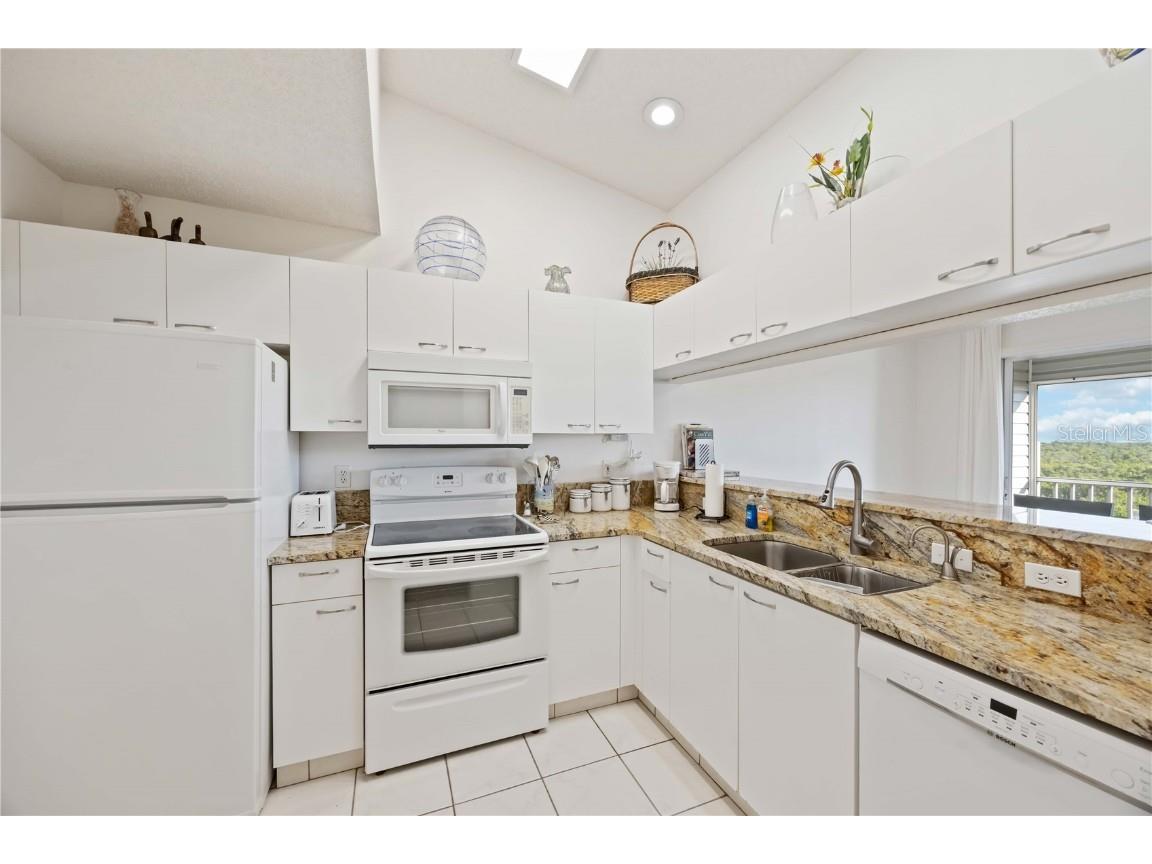 3607 E Bay Drive #206 Holmes Beach FL 34217 A4673494 image10