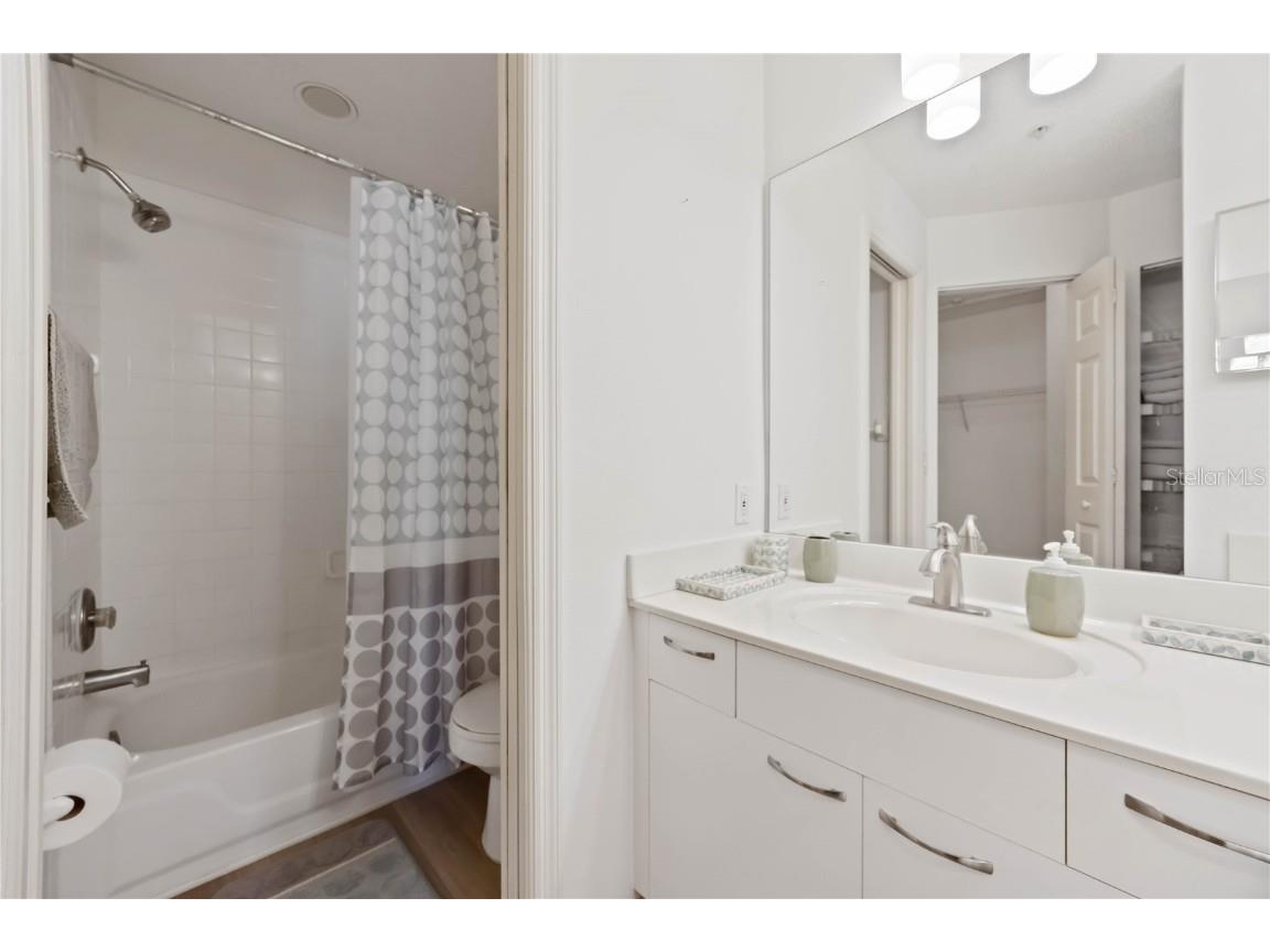 3607 E Bay Drive #206 Holmes Beach FL 34217 A4673494 image22