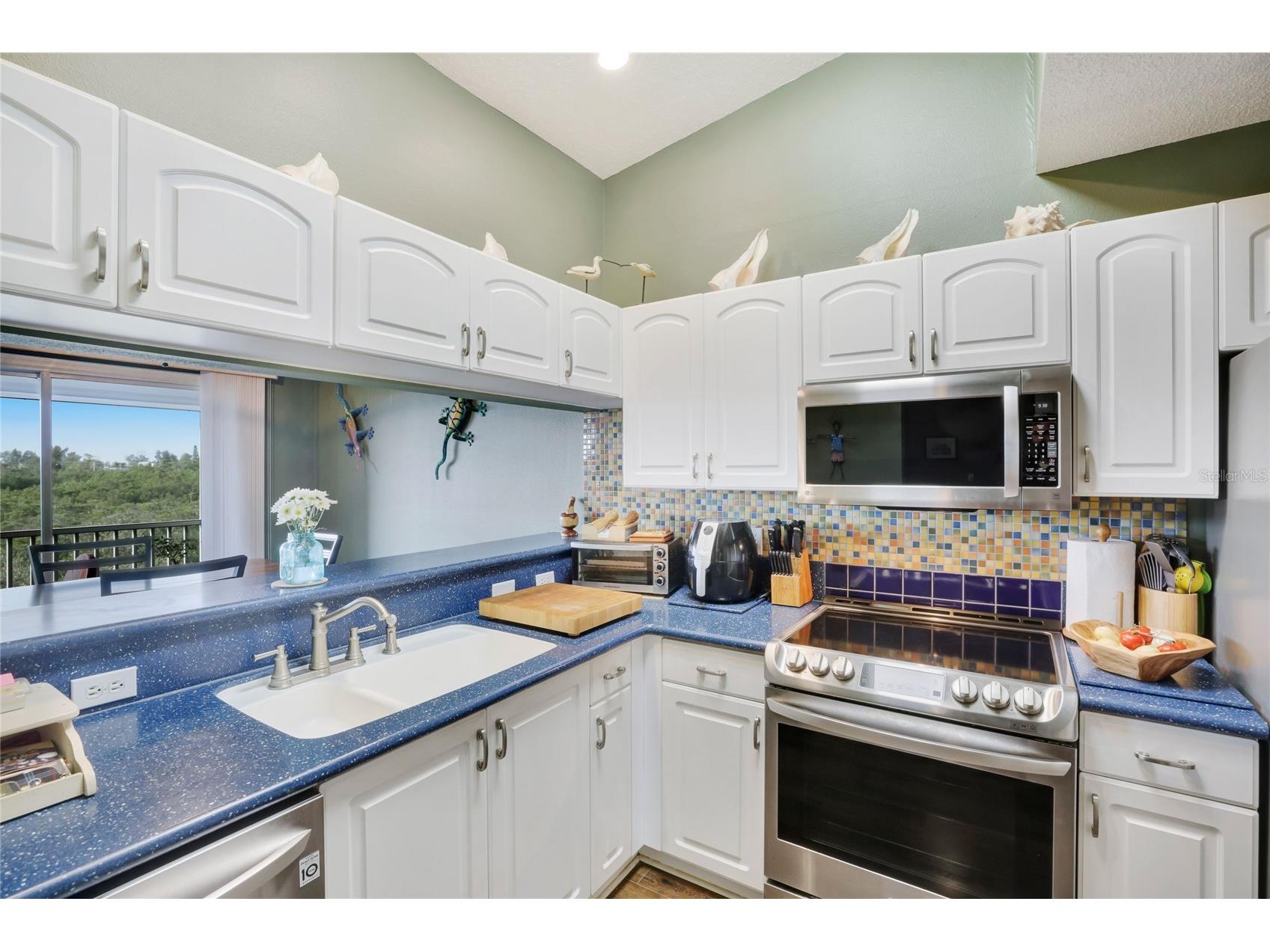 3607 E Bay Drive #211 Holmes Beach FL 34217 A4682620 image11