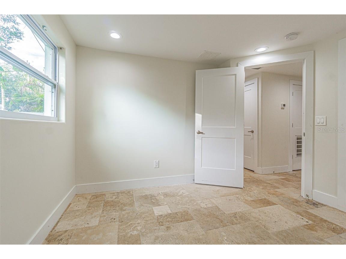 3607 E Hanna Avenue Tampa FL 33610 TB8451551 image21