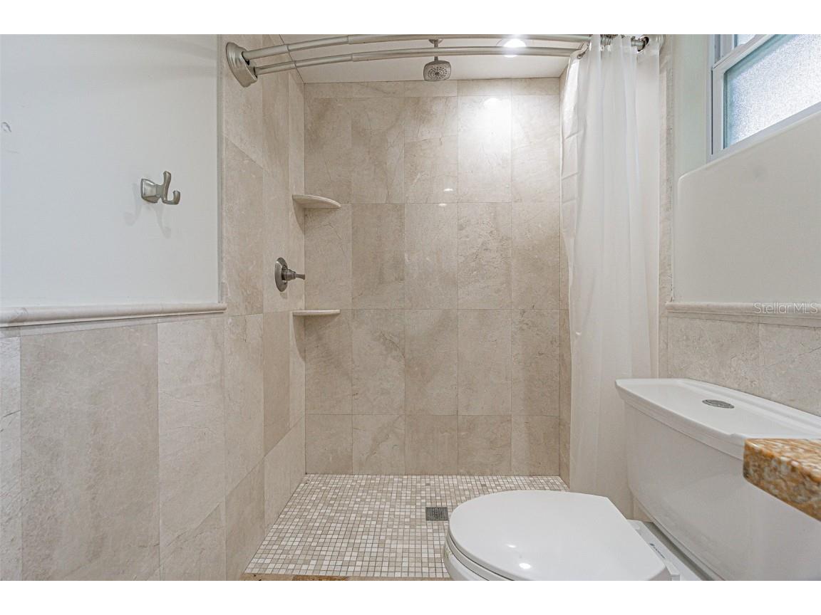 3607 E Hanna Avenue Tampa FL 33610 TB8451551 image25