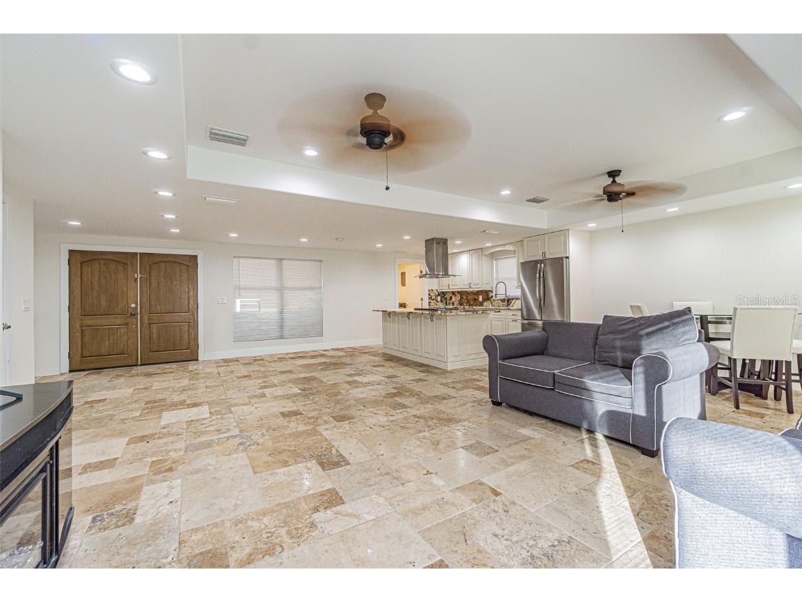 3607 E Hanna Avenue Tampa FL 33610 TB8451551 image3