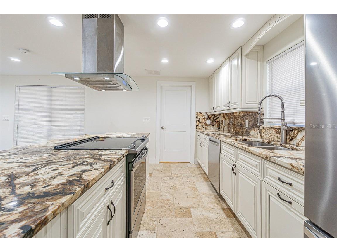 3607 E Hanna Avenue Tampa FL 33610 TB8451551 image7