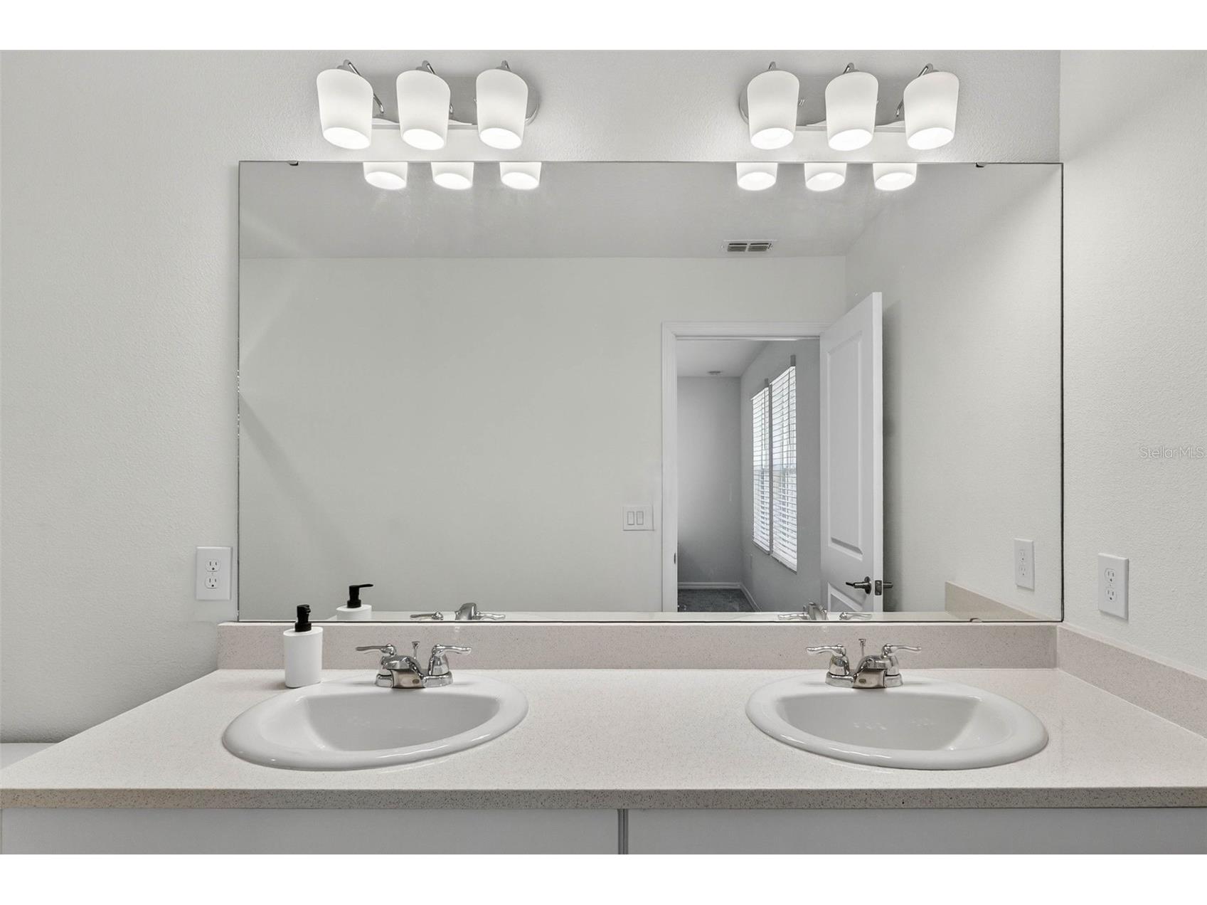 3607 Main Harbor Drive Kissimmee FL 34746 O6413721 image21