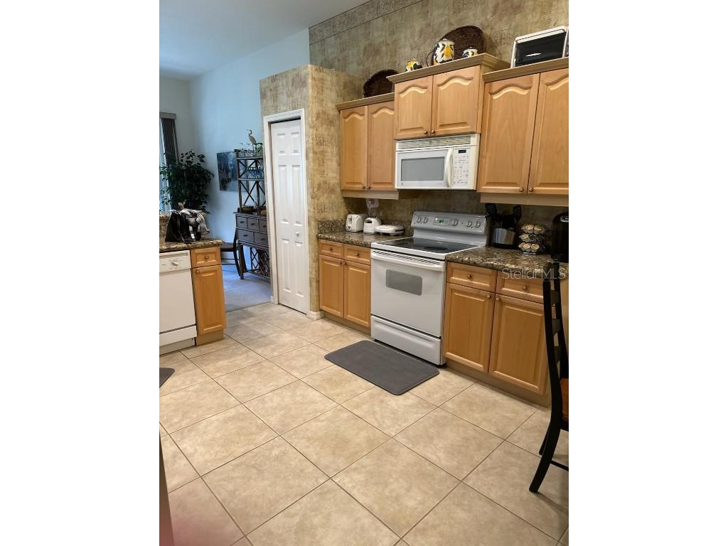 3607 Square West Lane #20 Sarasota FL 34238 A4631917 image8