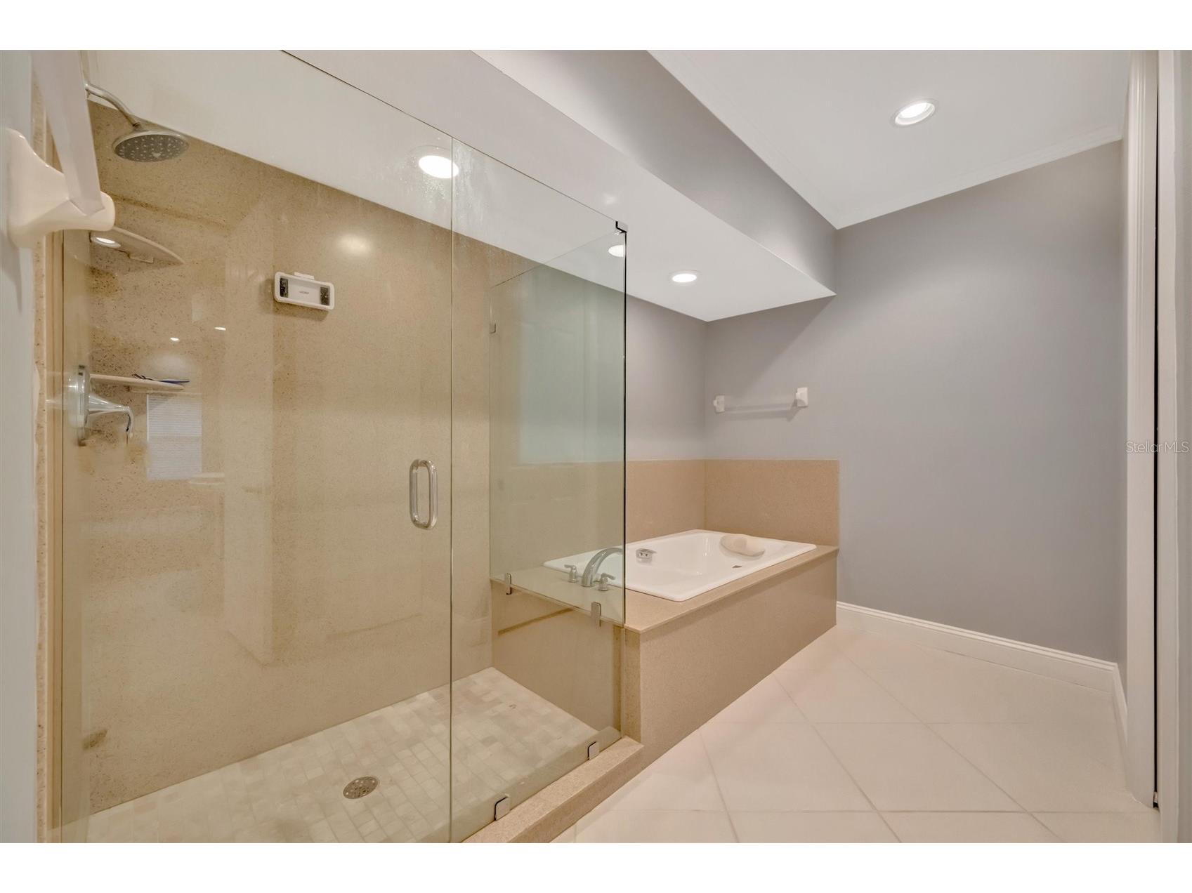 3608 54th Drive W #202 Bradenton FL 34210 A4679378 image32