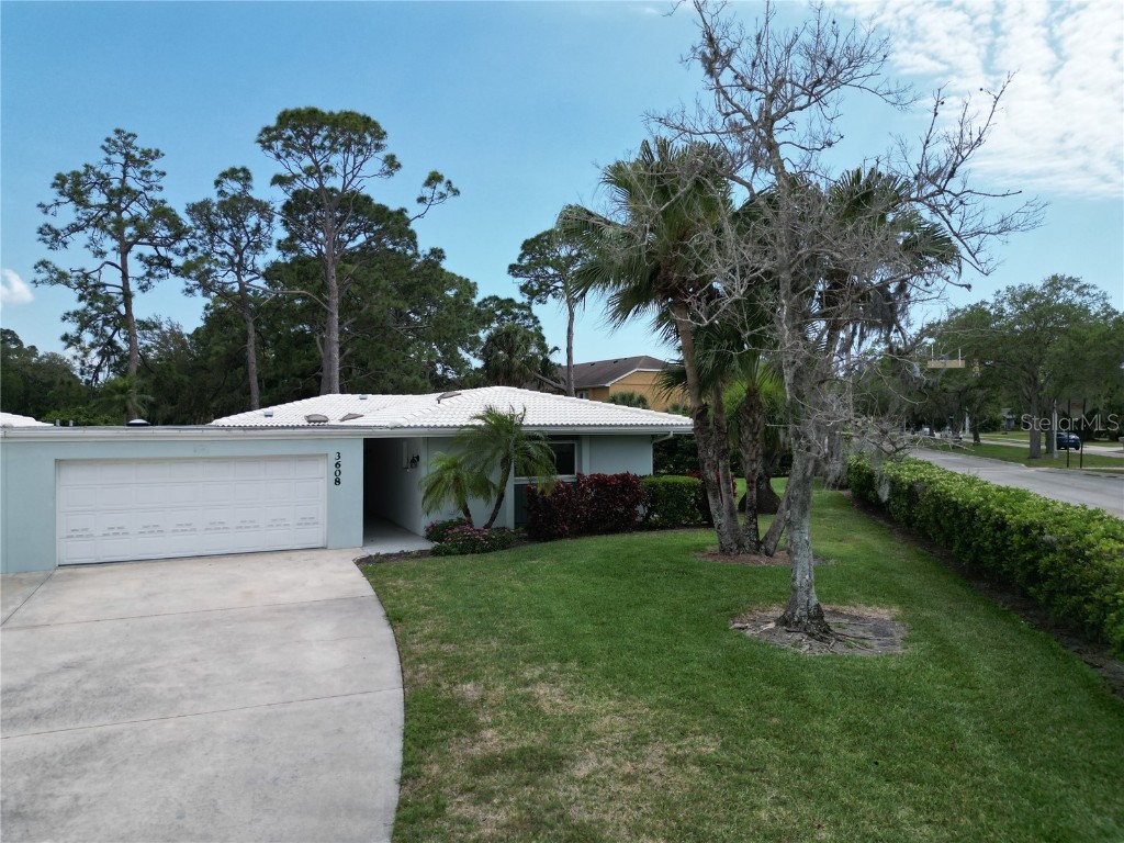 3608 Collins Street #1224 Sarasota FL 34232 A4606716 image1