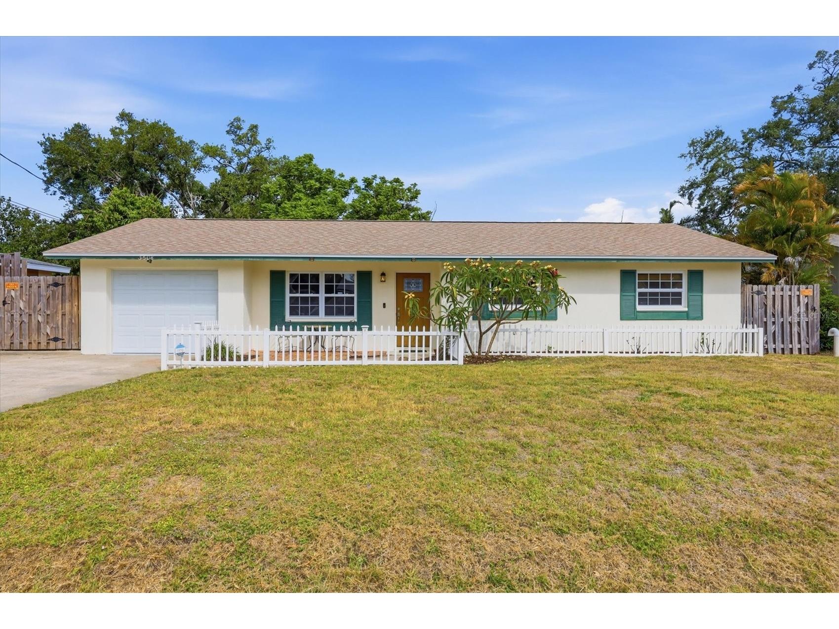 3608 Fenway Drive Sarasota FL 34232 A4691410 image1