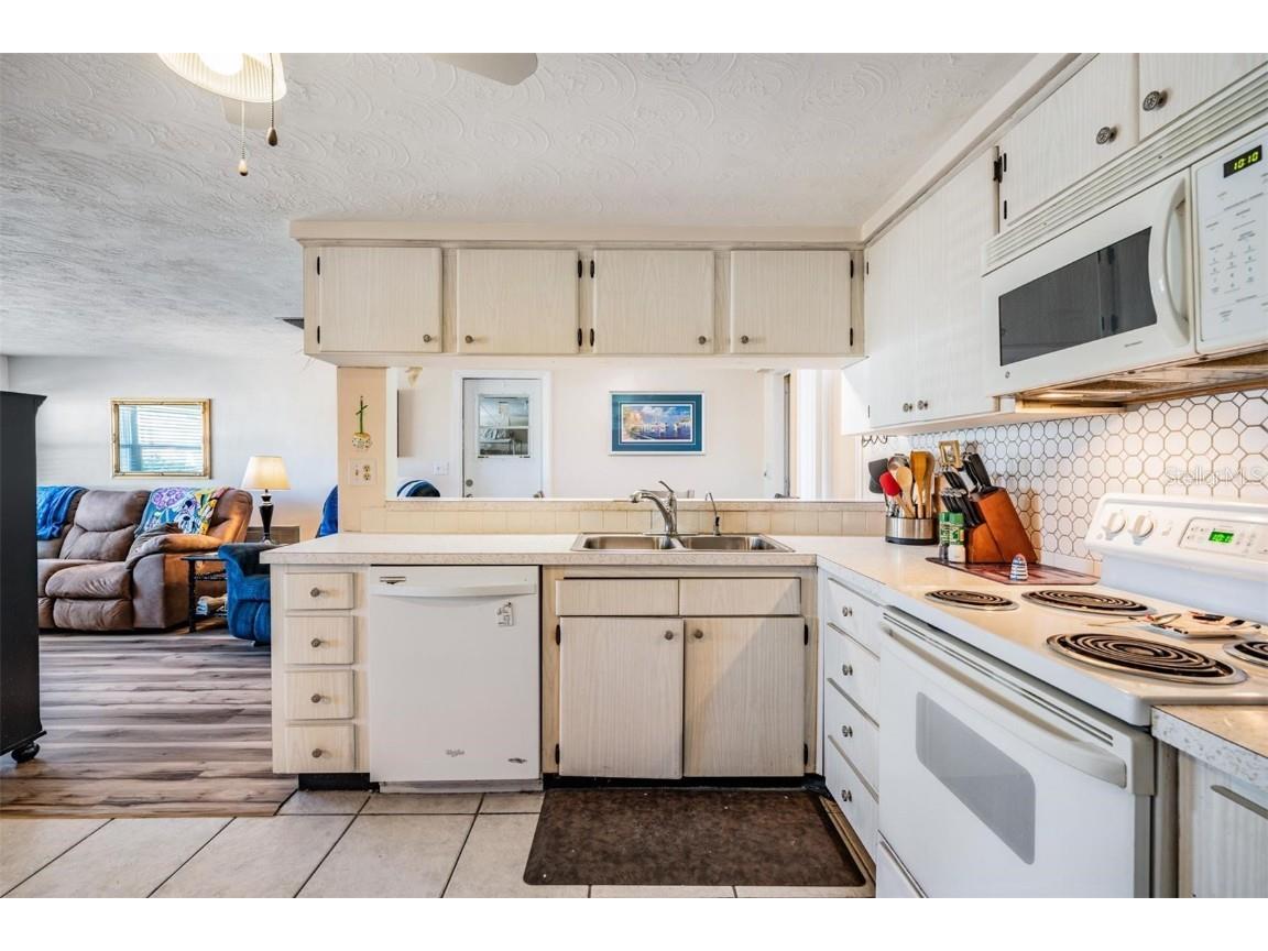 3608 Umber Road Holiday FL 34691 TB8447006 image8