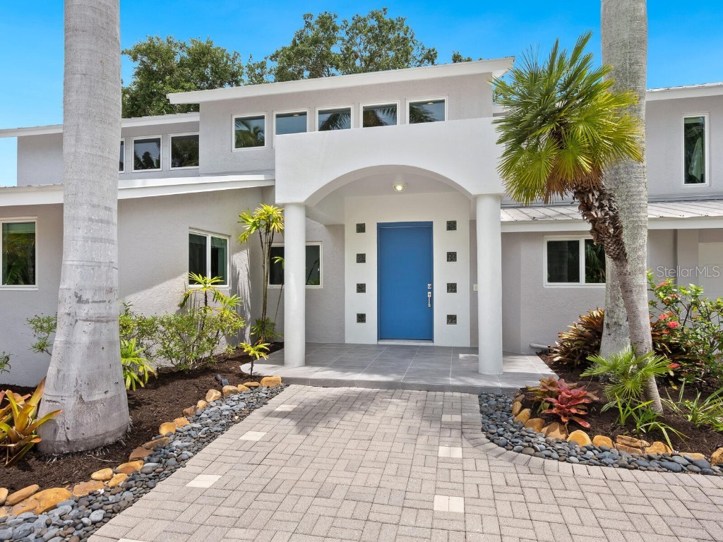 361 Avenida Leona Sarasota FL 34242 A4595191 image1