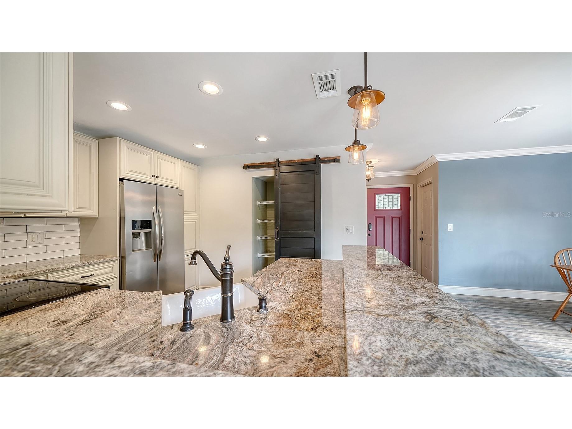 361 Bearded Oaks Circle Sarasota FL 34232 A4693575 image12