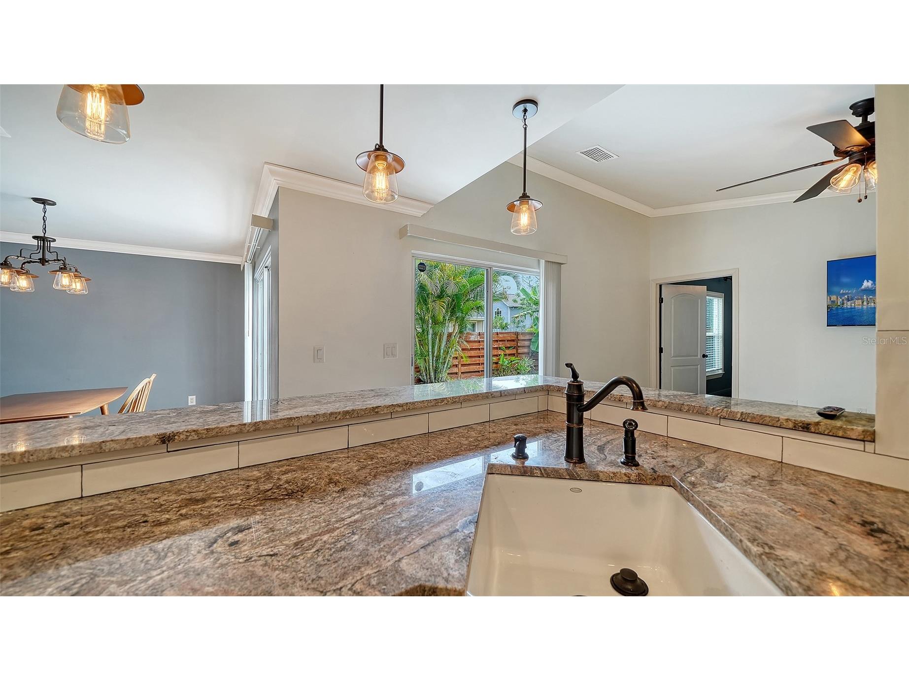 361 Bearded Oaks Circle Sarasota FL 34232 A4693575 image15