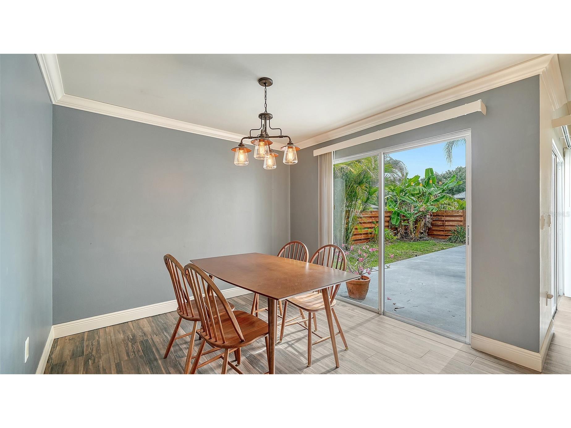361 Bearded Oaks Circle Sarasota FL 34232 A4693575 image17
