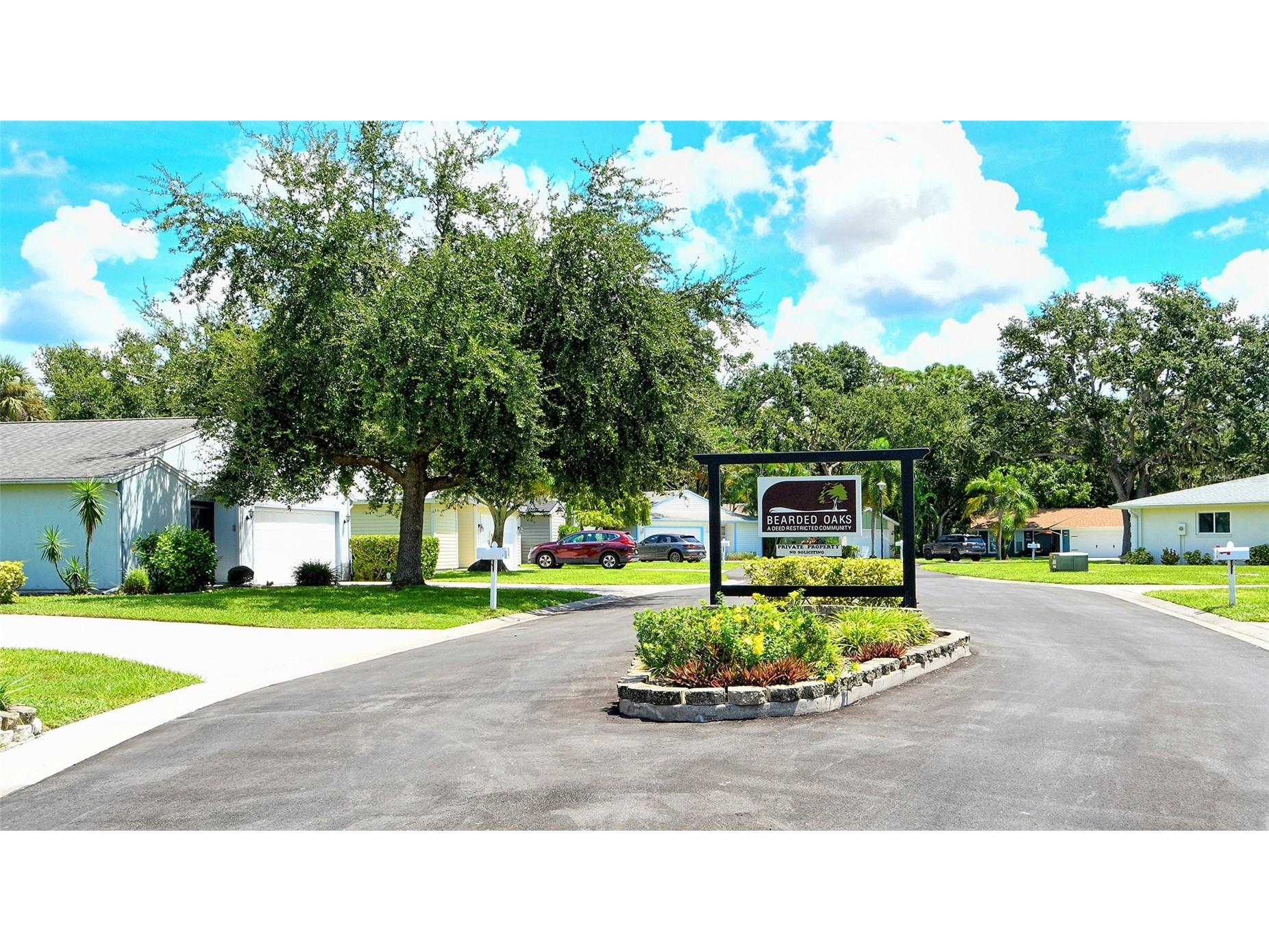 361 Bearded Oaks Circle Sarasota FL 34232 A4693575 image33