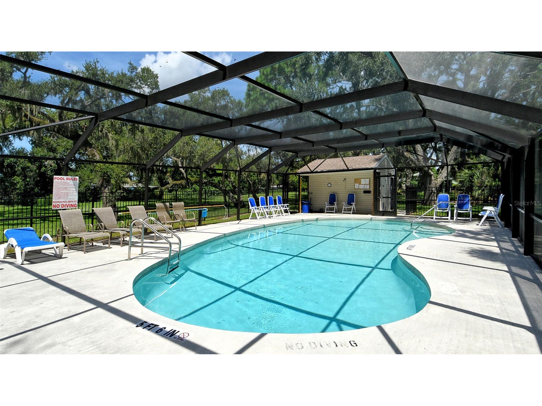 361 Bearded Oaks Circle Sarasota FL 34232 A4693575 image35