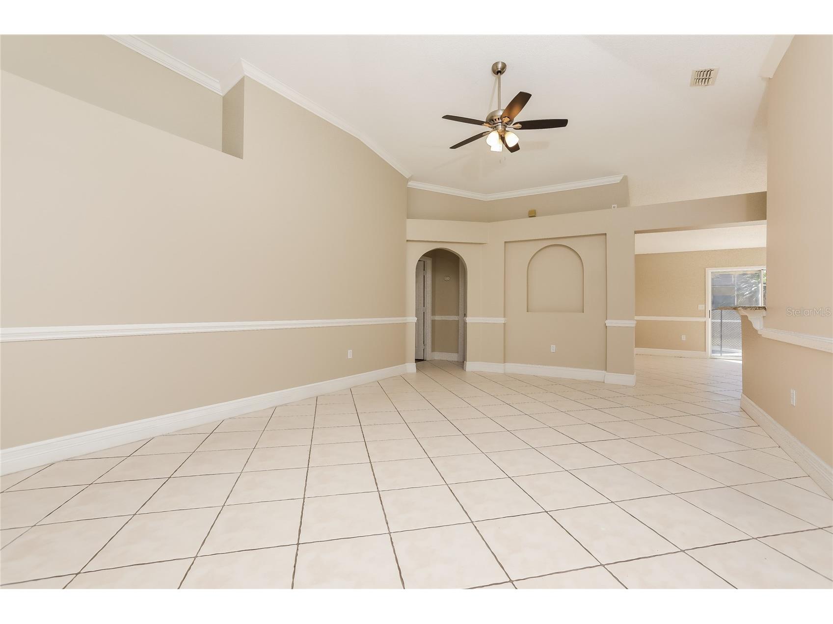361 Corsica Court Kissimmee FL 34758 C7524262 image4