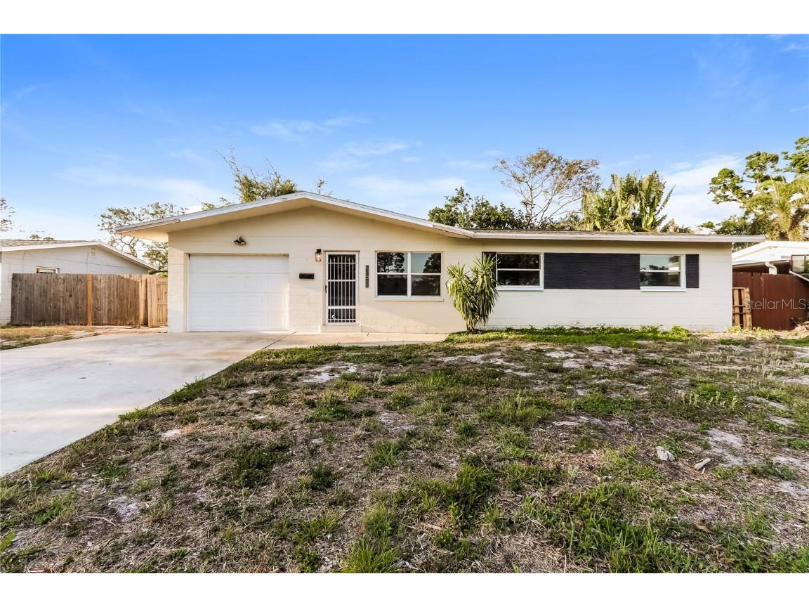 361 Dolphin Avenue SE Saint Petersburg FL 33705 TB8370132 image1