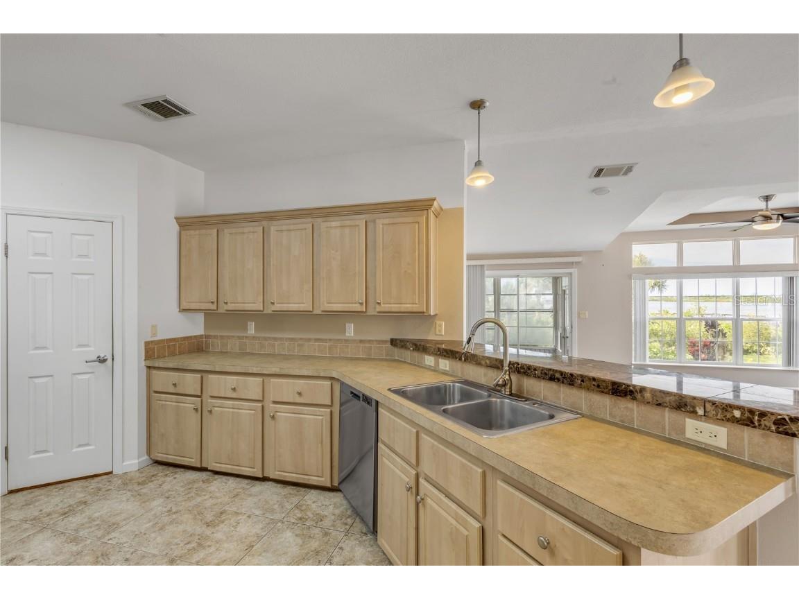 361 Marsh Landing Loop Oak Hill FL 32759 NS1085918 image23