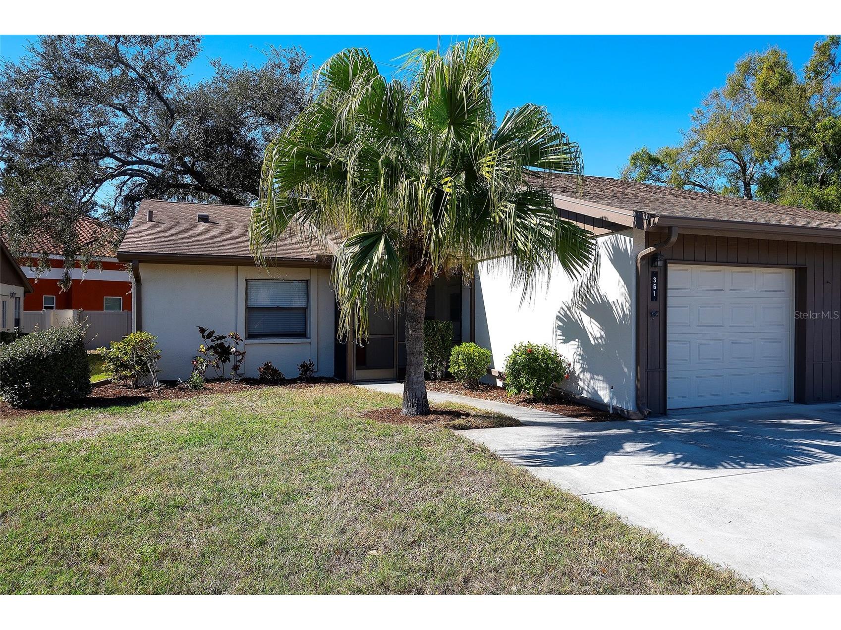 361 Oak Hill Drive #3 Sarasota FL 34232 A4681110 image1