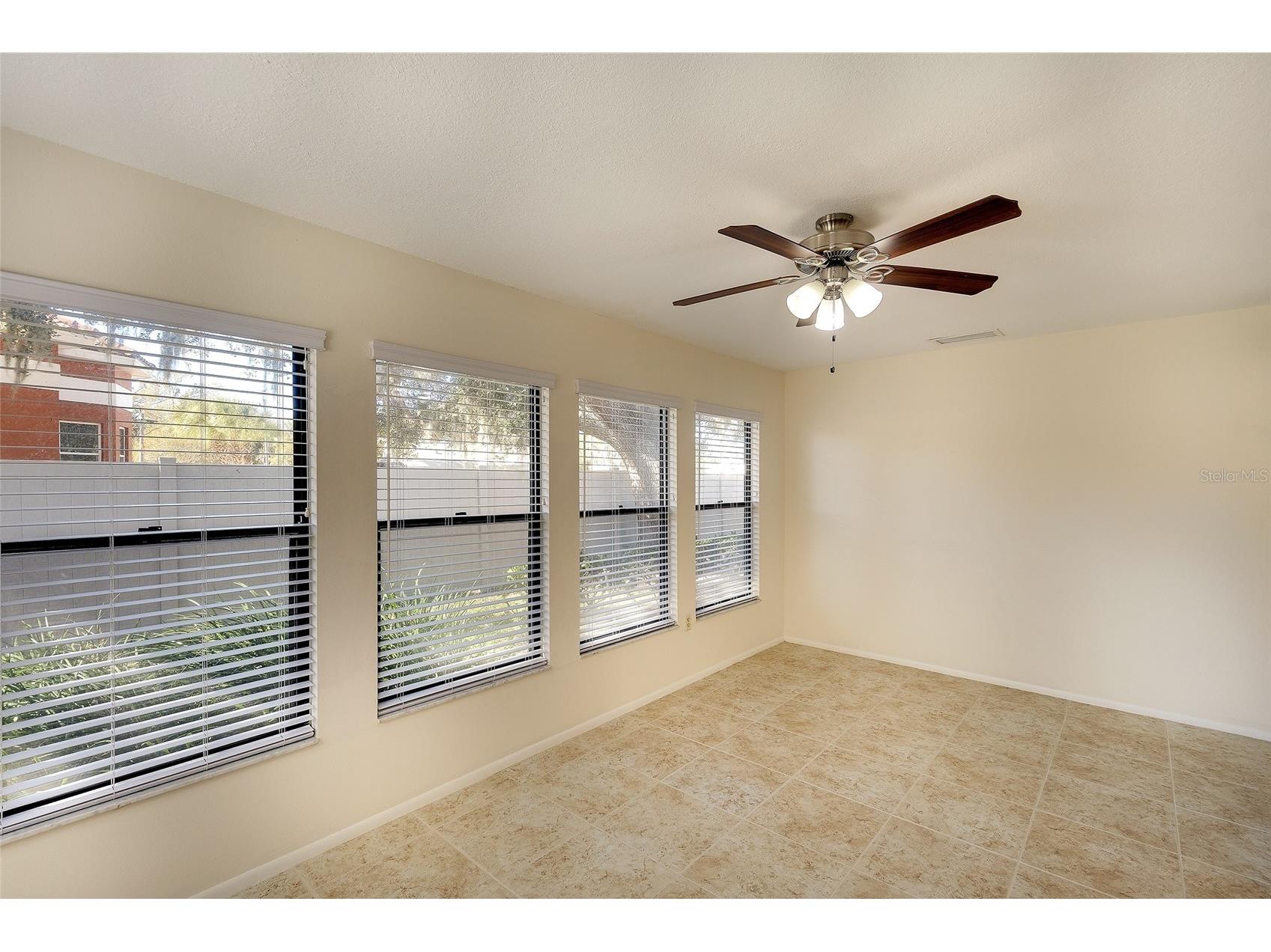 361 Oak Hill Drive #3 Sarasota FL 34232 A4681110 image13
