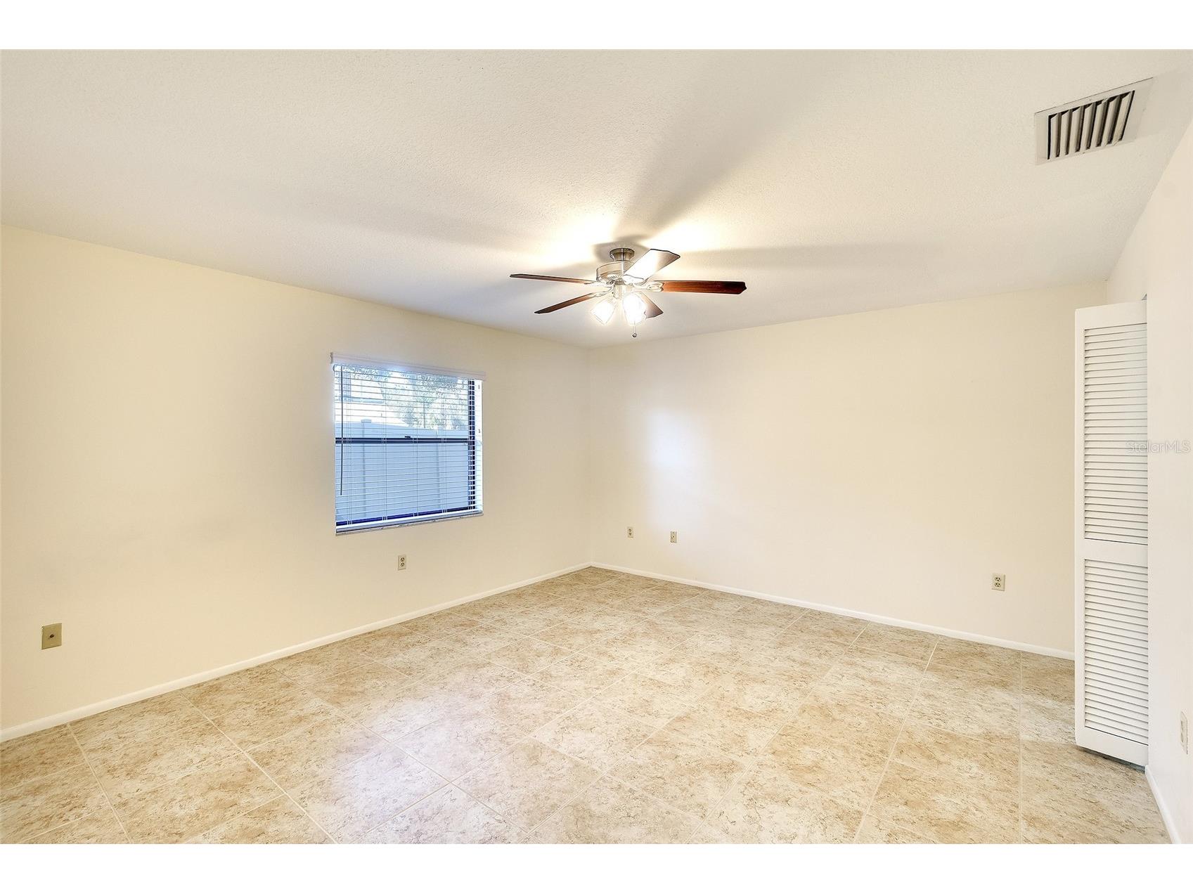 361 Oak Hill Drive #3 Sarasota FL 34232 A4681110 image17