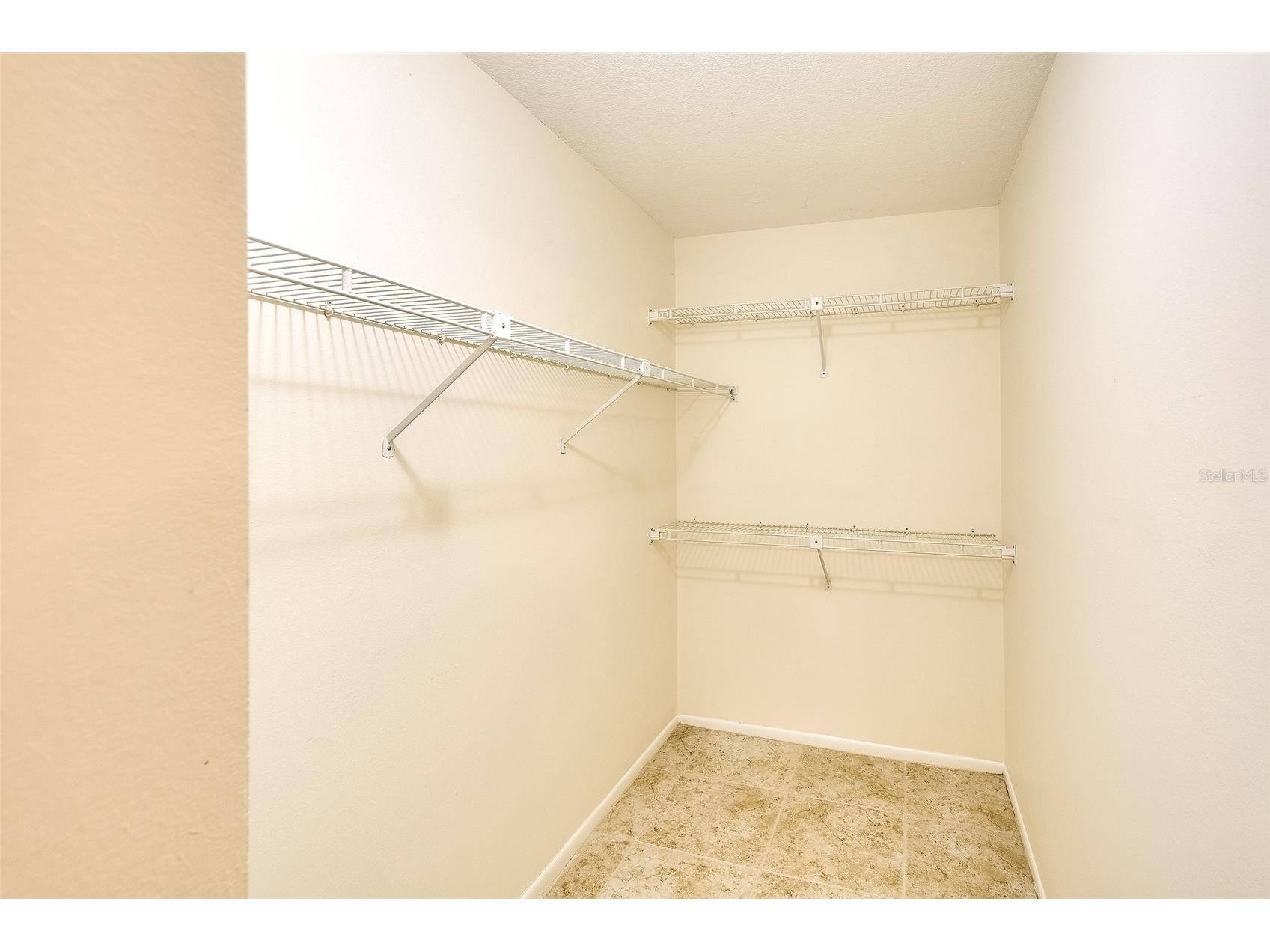 361 Oak Hill Drive #3 Sarasota FL 34232 A4681110 image19