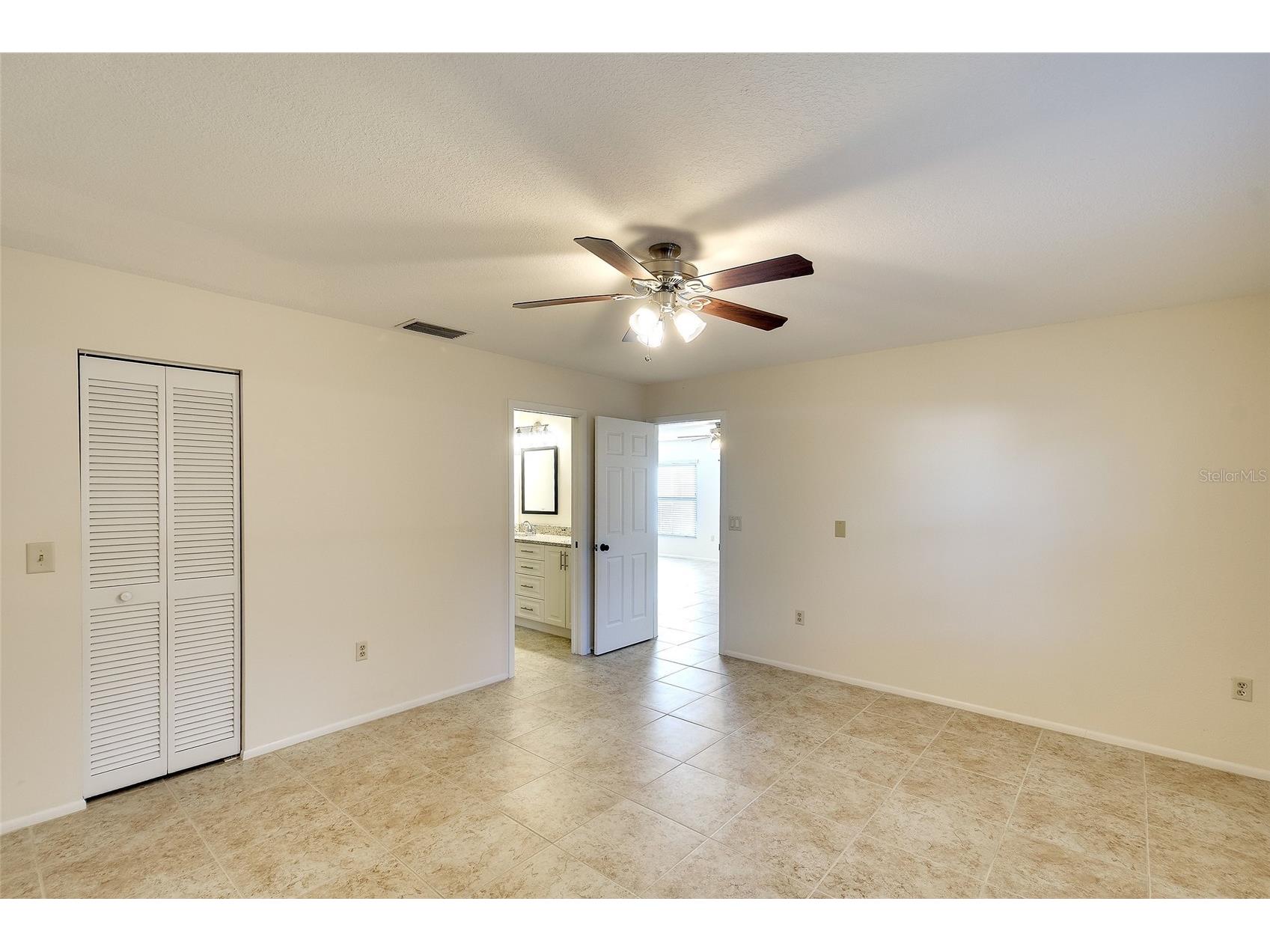 361 Oak Hill Drive #3 Sarasota FL 34232 A4681110 image20