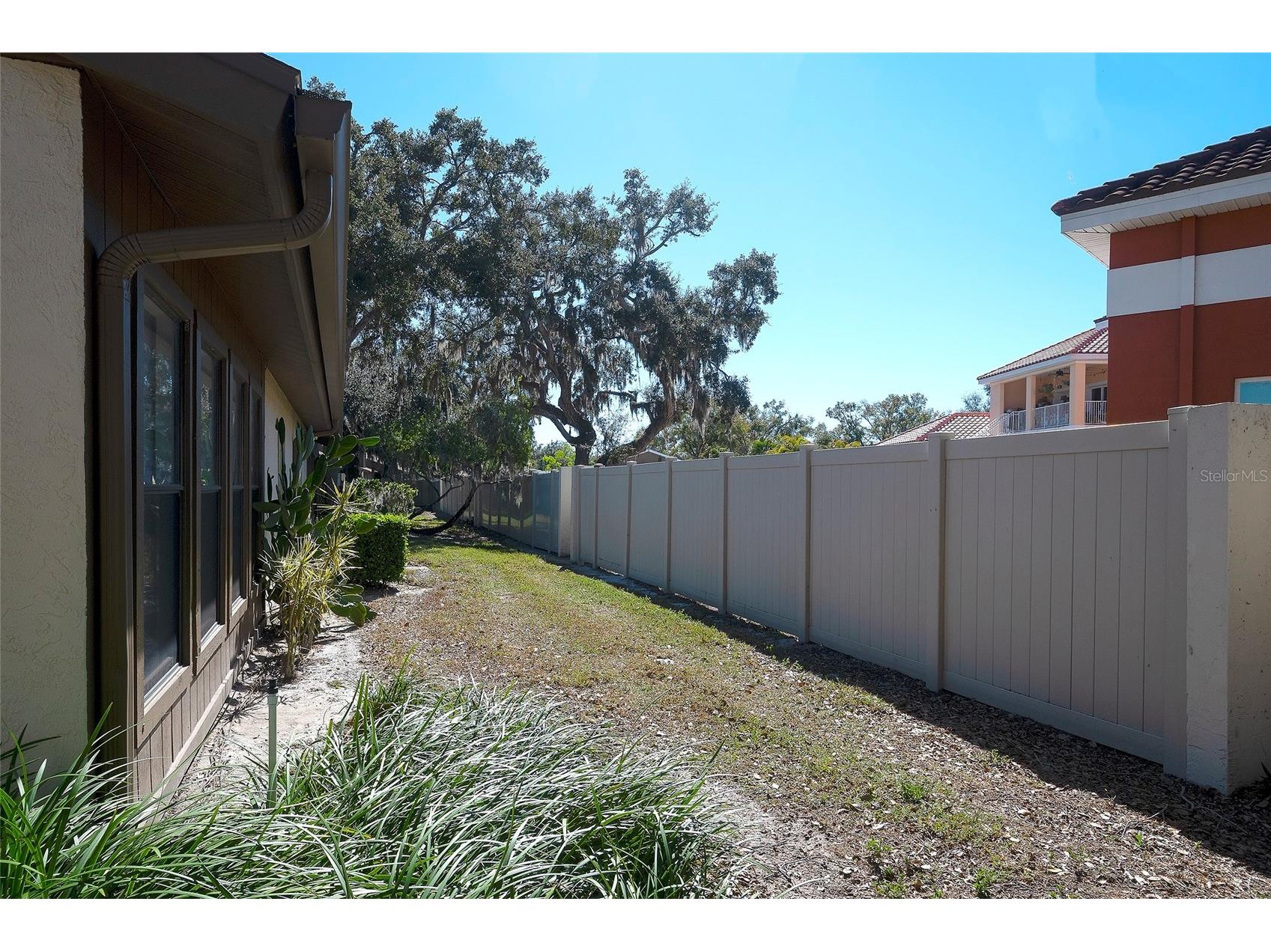 361 Oak Hill Drive #3 Sarasota FL 34232 A4681110 image35