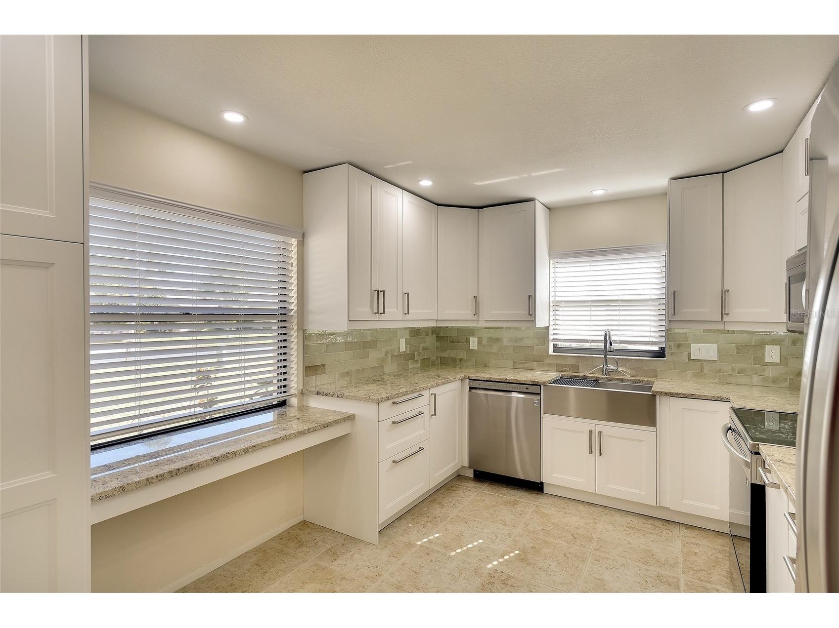 361 Oak Hill Drive #3 Sarasota FL 34232 A4681110 image5