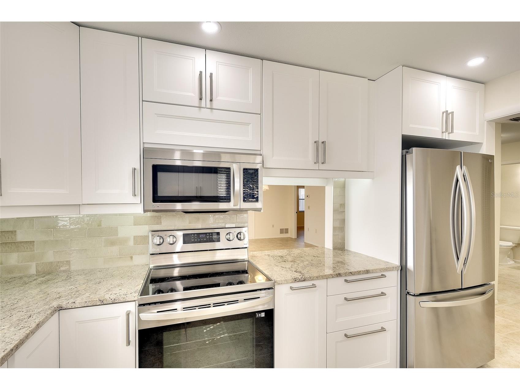 361 Oak Hill Drive #3 Sarasota FL 34232 A4681110 image8