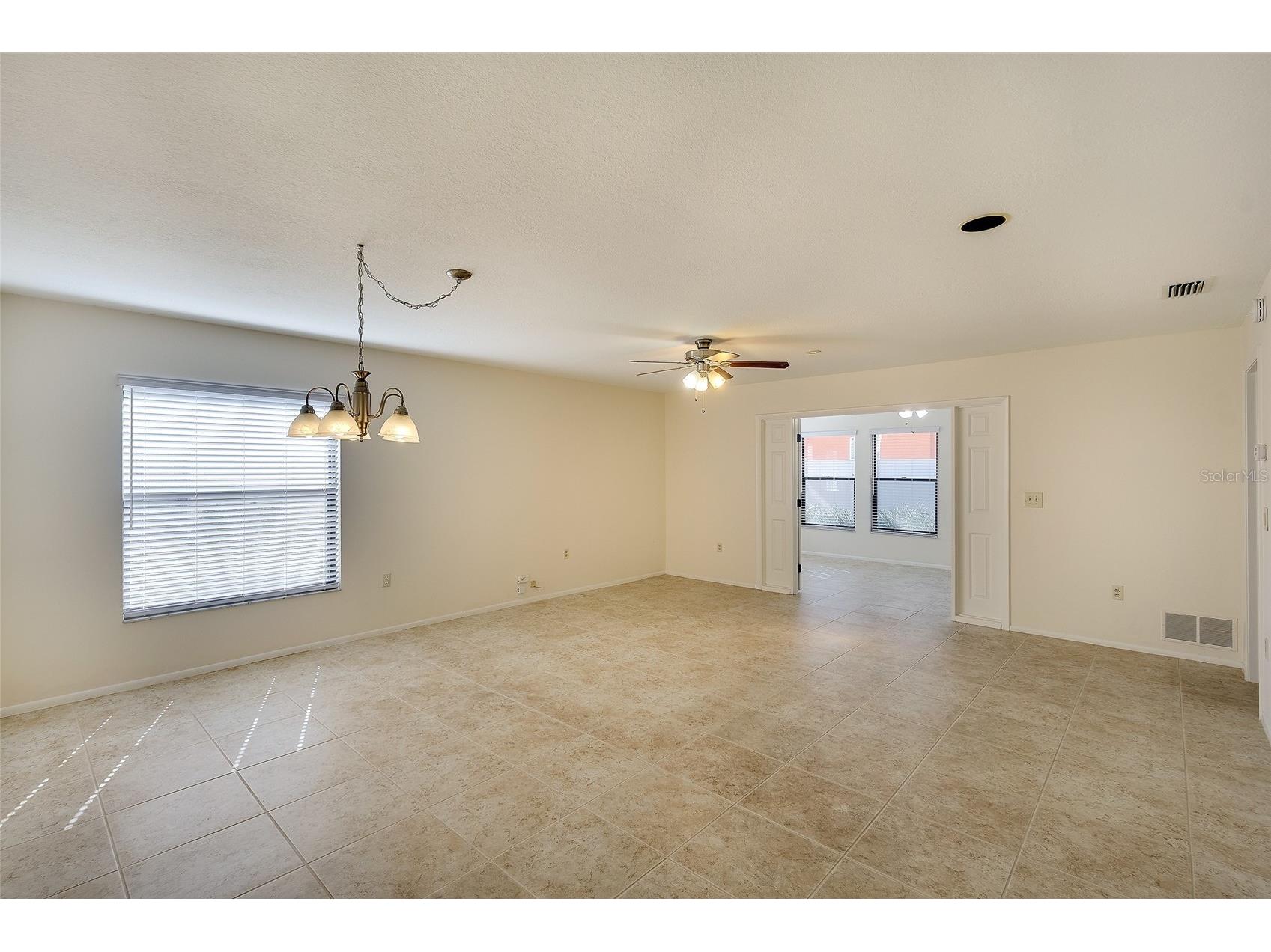 361 Oak Hill Drive #3 Sarasota FL 34232 A4681110 image9